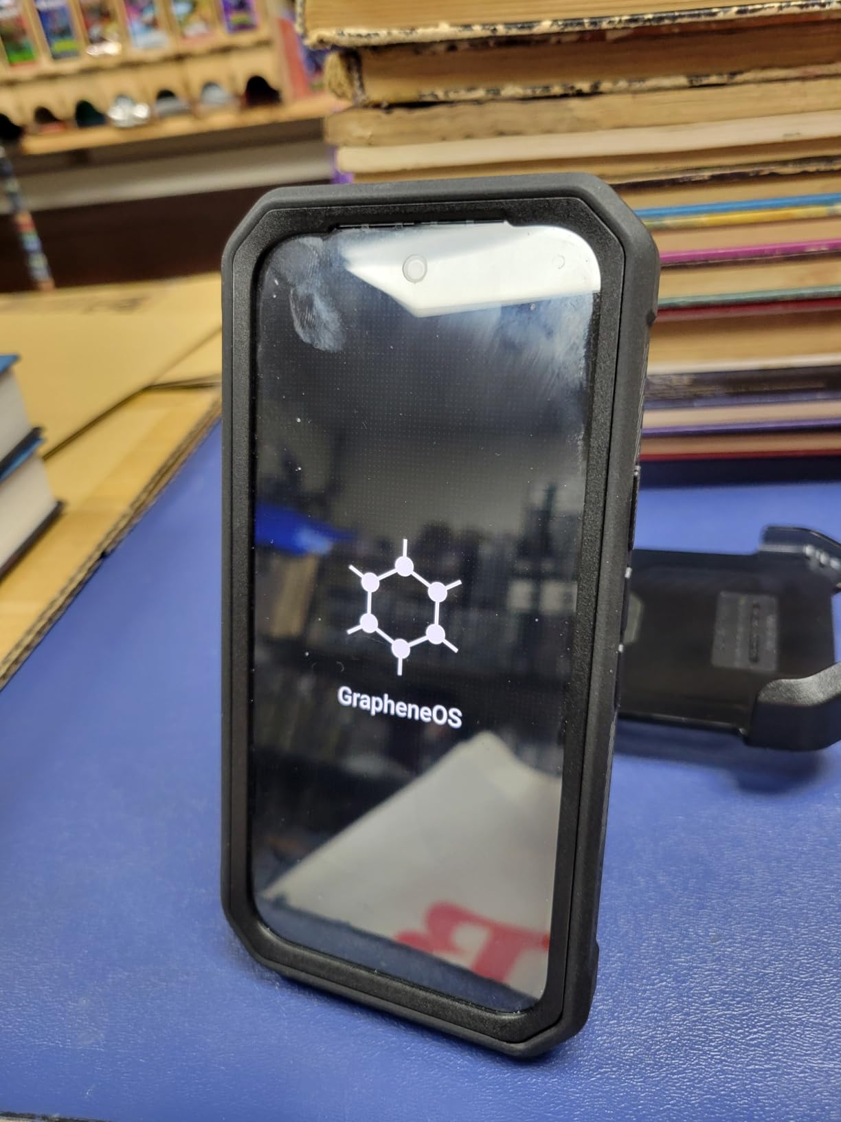 Pixel 10a - Unlocked Android Smartphone - 7 Years of Pixel Drops, 30+ Hours Battery, Camera Coach, Gemini Live, Durable Design, Call Screen, Car Crash Detection - Obsidian - 128 GB (2026 Model) customer photo 1