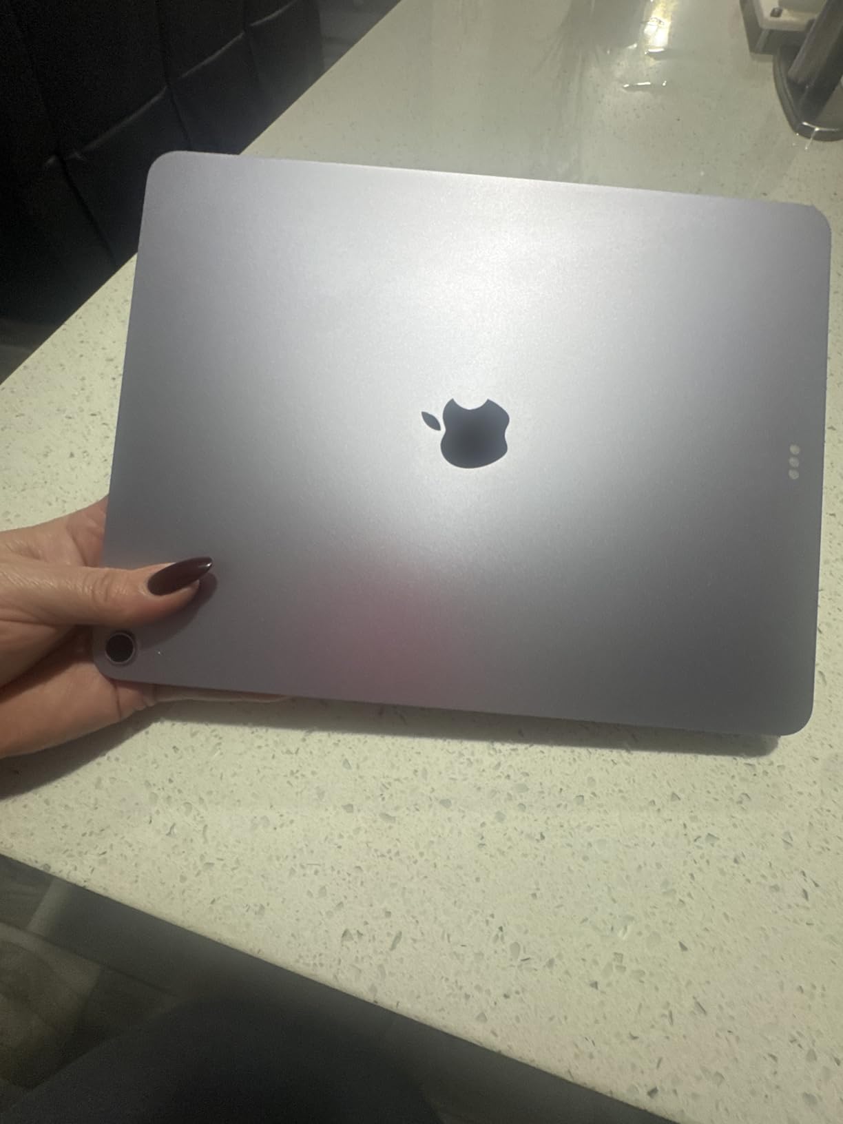 iPad Air 13-inch (M4): Liquid Retina Display, 256GB, 12MP Front/Back Camera, Wi-Fi 7 with Apple N1, Touch ID, All-Day Battery Life - Starlight customer photo 1