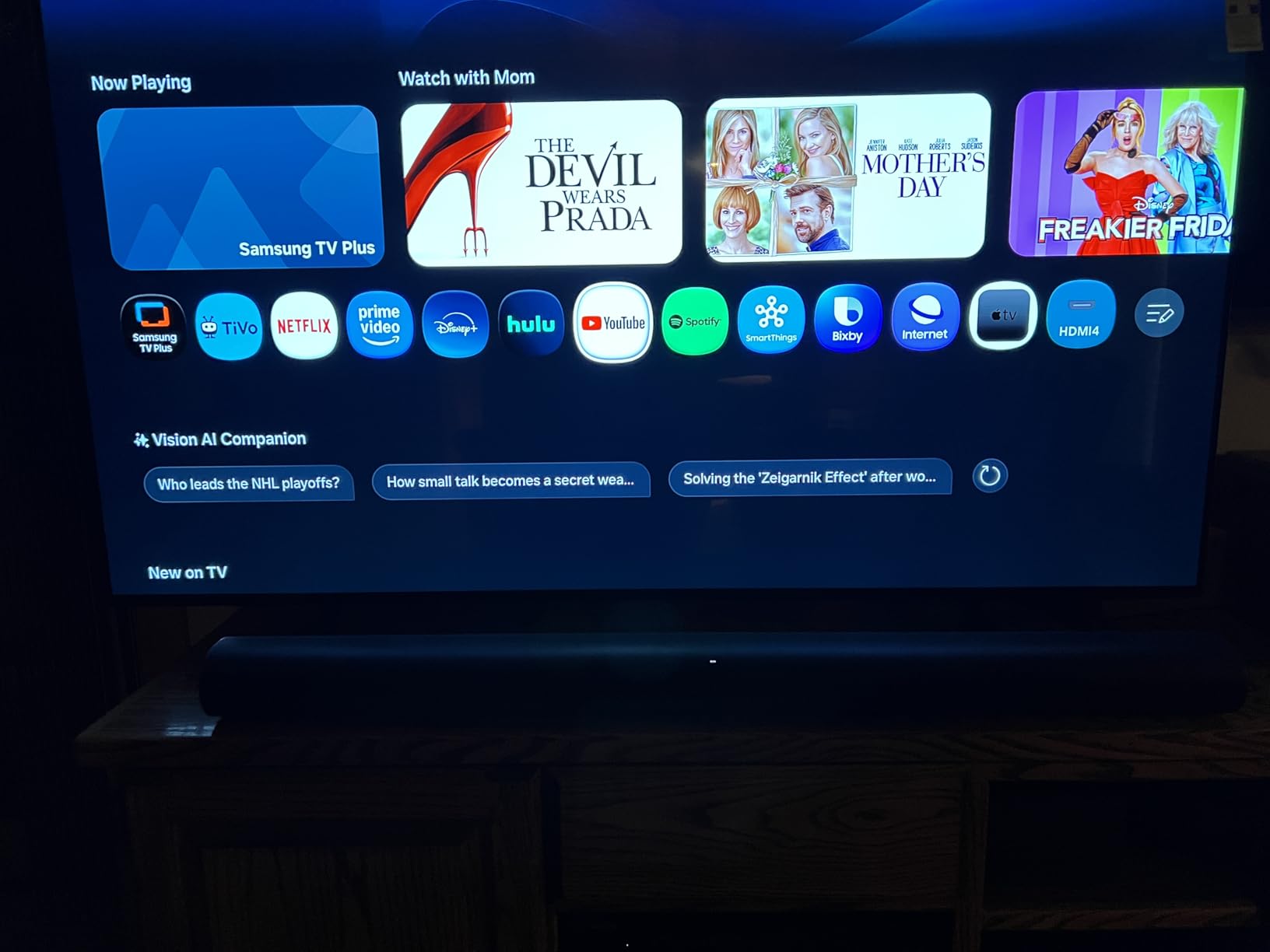Samsung 48-Inch Class OLED S85H Series Samsung Vision AI Smart TV (2026 Model, 48S85H) OLED HDR, NQ4 AI Gen2 Processor, 4K AI Upscaling, AI Sound Controller, Color Booster Pro, Alexa Built-in customer photo 2