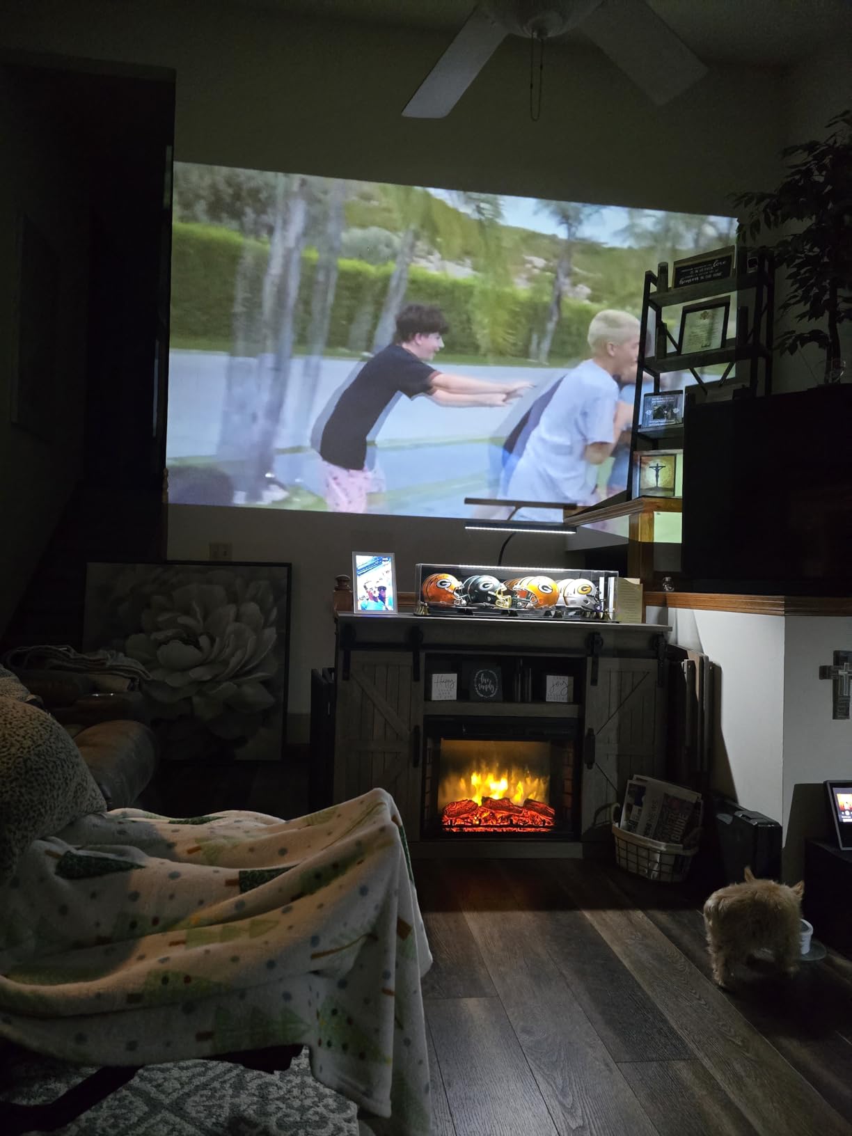 Smart Projector [Built in Google TV and 4K Support] with WiFi and Bluetooth, 2500ANSI, Auto Lens Cap, Portable Outdoor Movie Projector with Built-in Apps Auto Focus for Ceiling/Home Theater/Bedroom customer photo 1