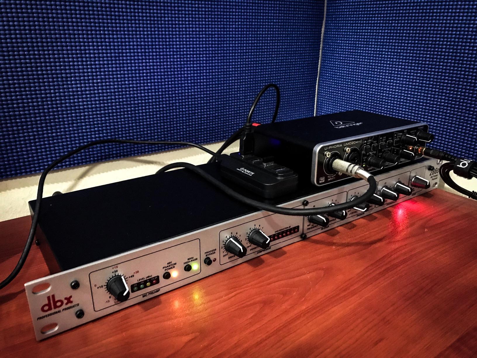 dbx DBX286SV Instrument, Microphone Preamp & Channel Strip Processor, with Compression, De-Esser, Enhancer, Expander/Gate, Loop-Out. Metering LEDs, XLR and 1/4 inputs. Rack Mountable 1U. Silver | Studio Mic and Instrument Preamp with Overeasy Compressor, De-Esser, Enhancer, Expander and Gate, Xlr and 1/4 Inputs, 1u Rack customer photo 1