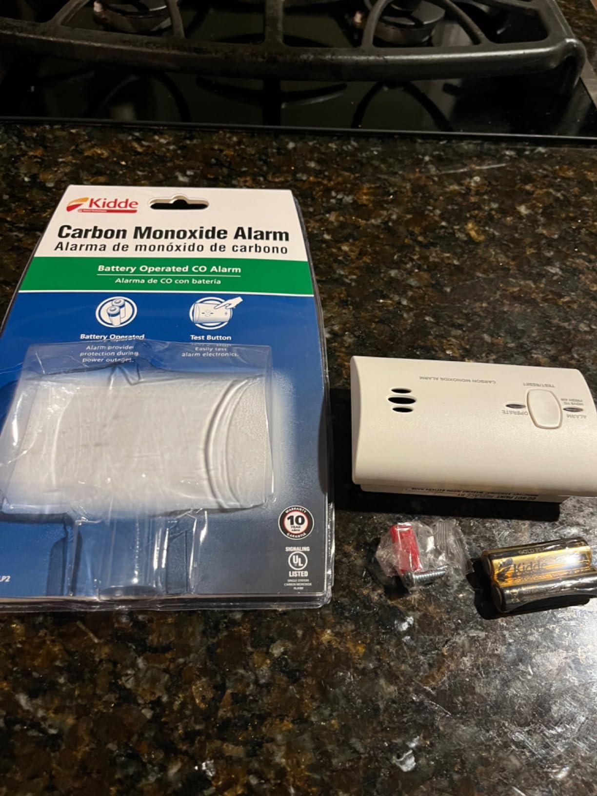 Kidde Carbon Monoxide Detector, Battery Powered CO Alarm with LEDs, Test-Reset Button, Low Battery Indicator, Portable customer photo 2
