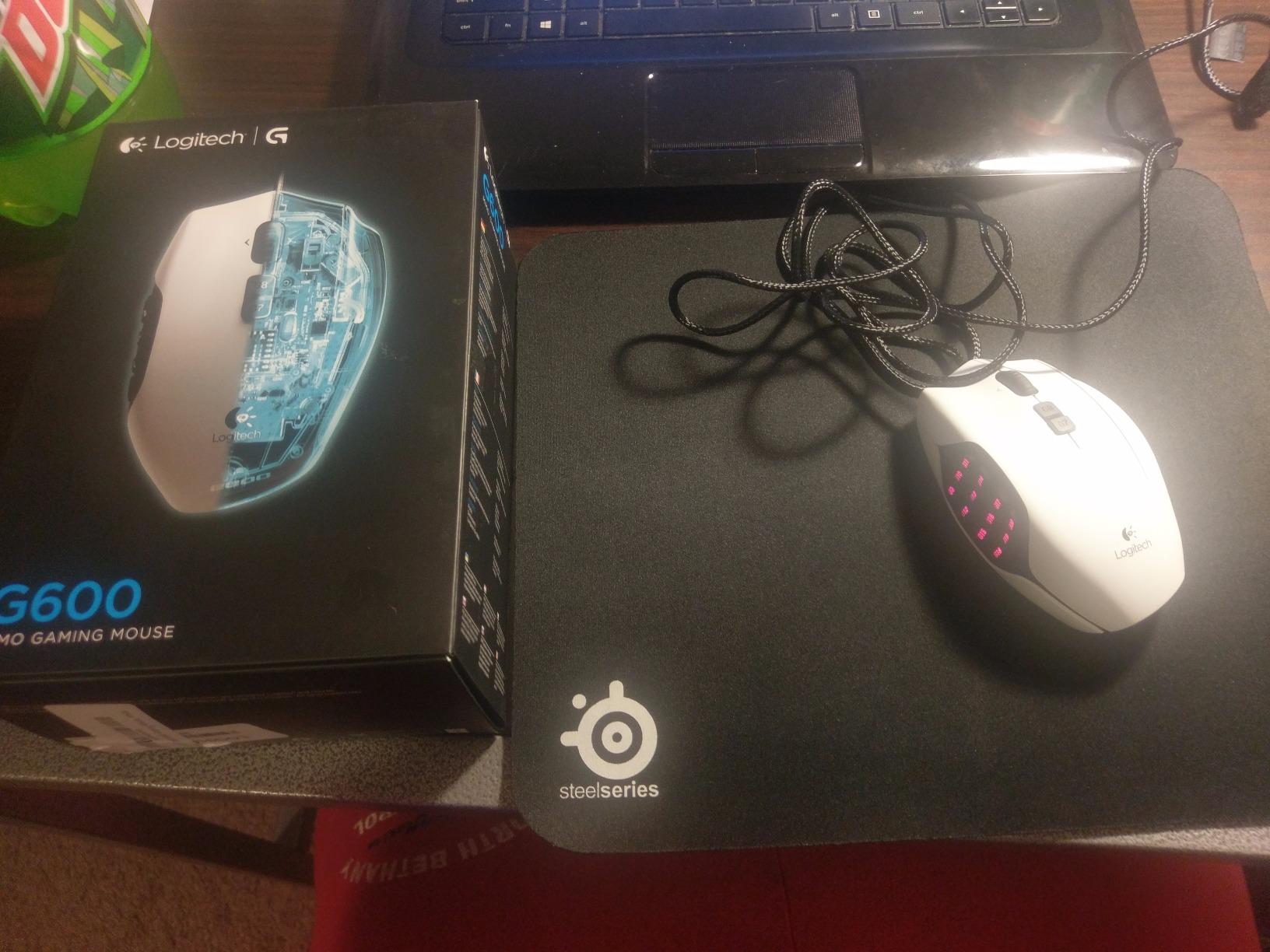 Logitech 910-003879 Logitech G600 Mmo Usb Laser Gaming Mouse customer photo 2