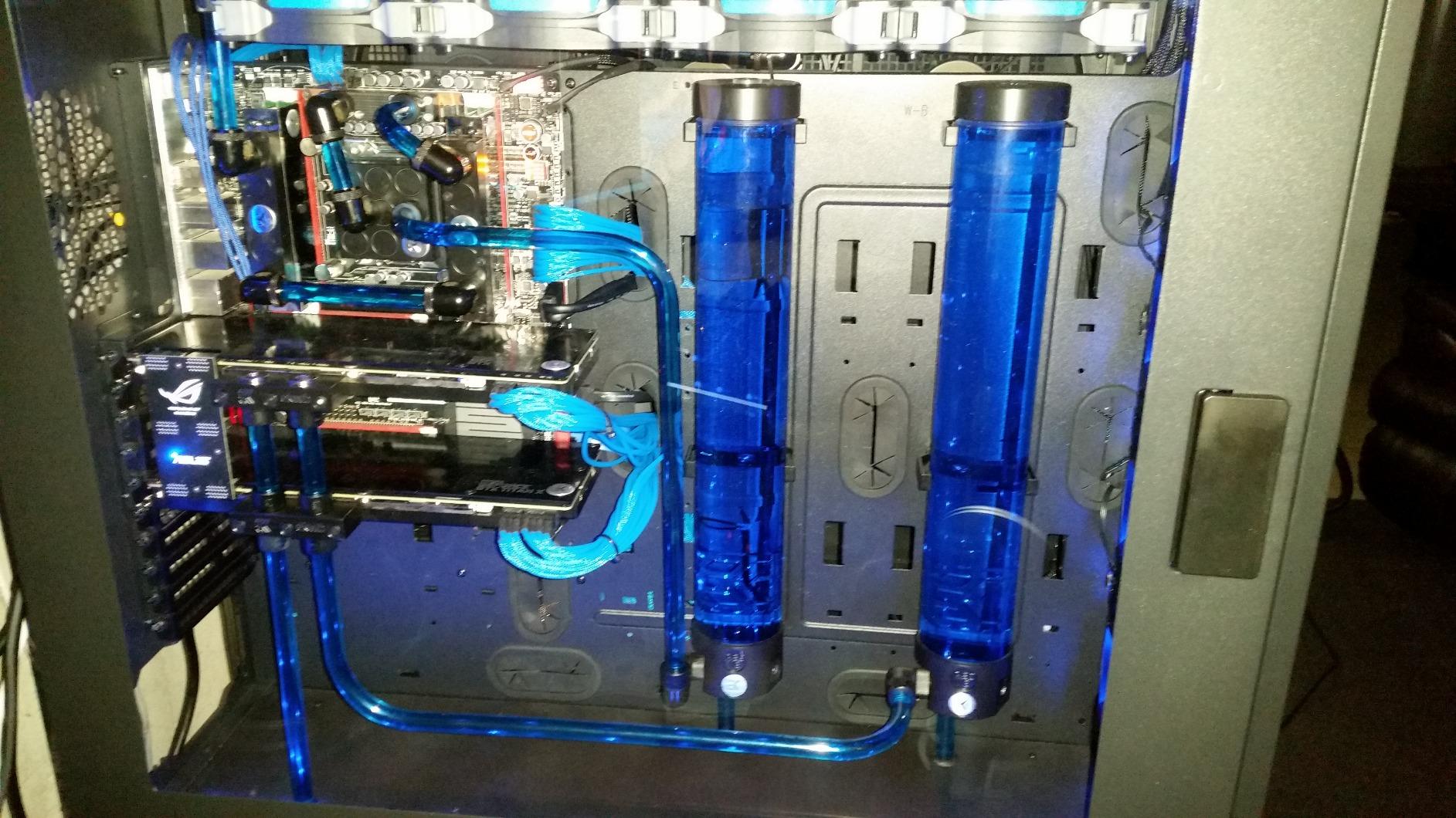 Thermaltake Core W200 Dual System Capable Extreme Water Cooling XL-ATX Fully Modular/Dismantle Stackable Tt Certified Super Tower Computer Case CA-1F5-00F1WN-00 customer photo 2