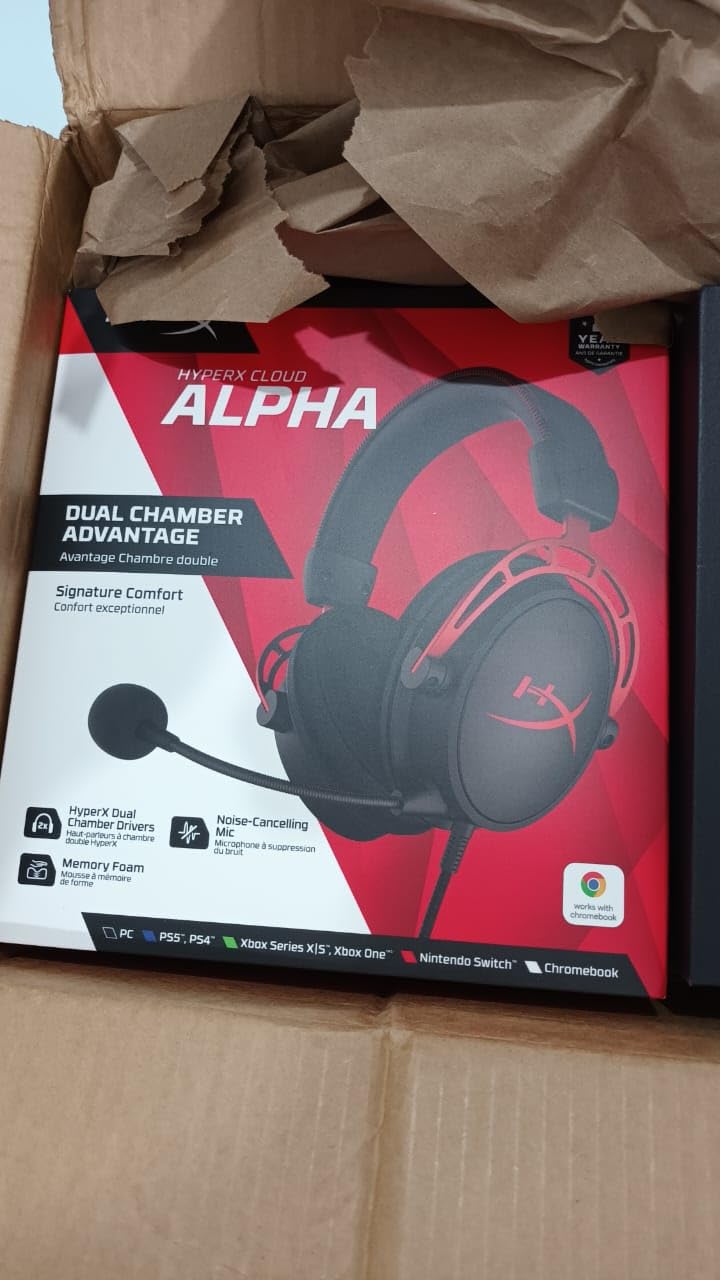 HyperX Cloud Alpha - Gaming Headset, Dual Chamber Drivers, Legendary Comfort, Aluminum Frame, Detachable Microphone, Works on PC, PS4, PS5, Xbox One, Xbox Series X|S, Nintendo Switch and Mobile - Red customer photo 2