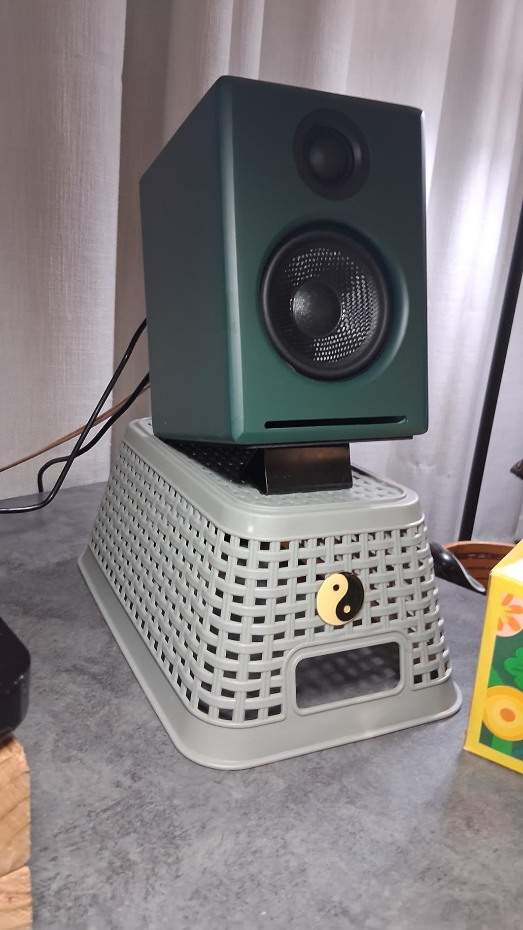 Audioengine A2+ Wireless Computer Speakers - Bluetooth Desktop Speakers | with 24-Bit DAC for PC, Mac, Gaming and Music - Green customer photo 2