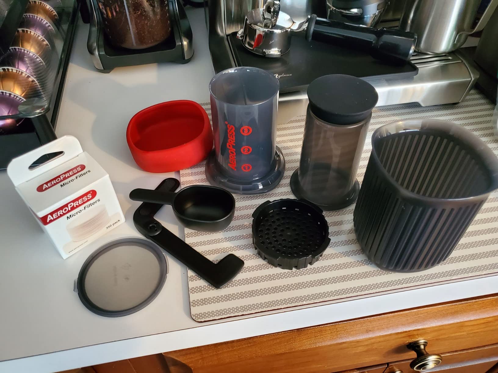 AeroPress Go Extra Small Portable Coffee Maker Kit, Travel, Hiking & Camping, All-in-One French Press, Pour-Over & Espresso Style Manual Brewer customer photo 2