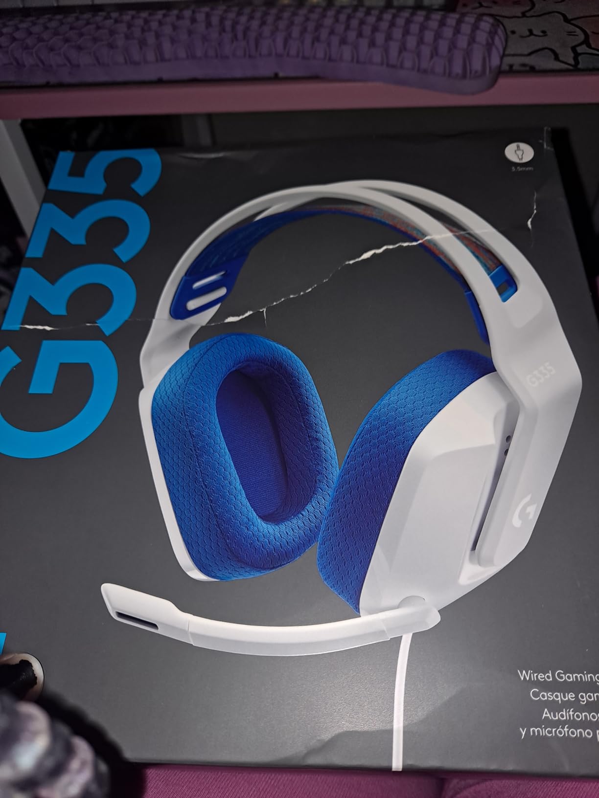 Logitech G335 Wired Gaming Headset (with Flip to Mute Microphone) - Black | Flip to mute microphone, 3.5mm audio jack, memory foam earpads, compatible with PC, PlayStation, Xbox, Nintendo Switch customer photo 1
