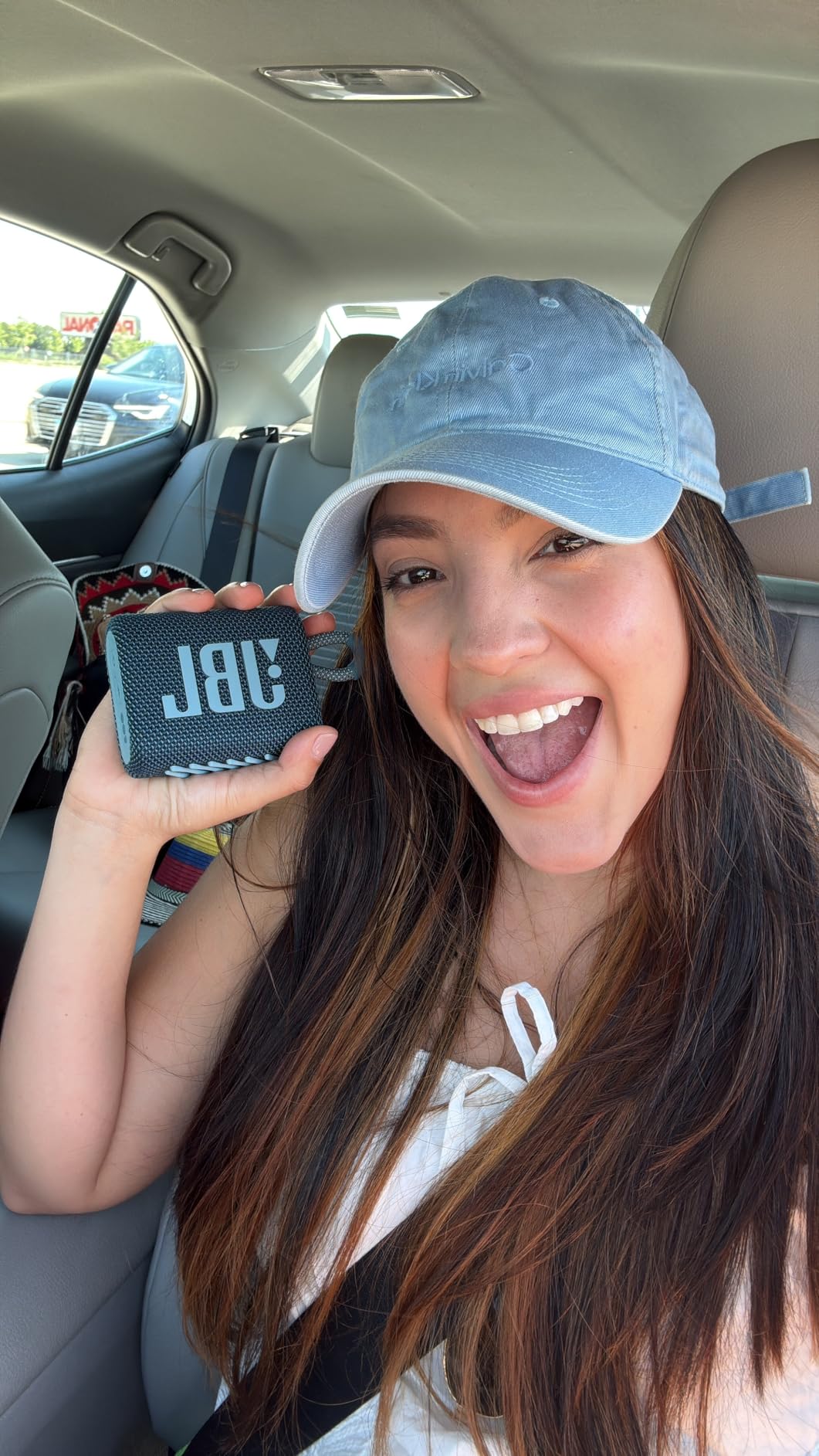 JBL Go 3 - Portable Mini Bluetooth Speaker, big audio and punchy bass, IP67 waterproof and dustproof, 5 hours of playtime, speaker for home, outdoor and travel (Camo) customer photo 2