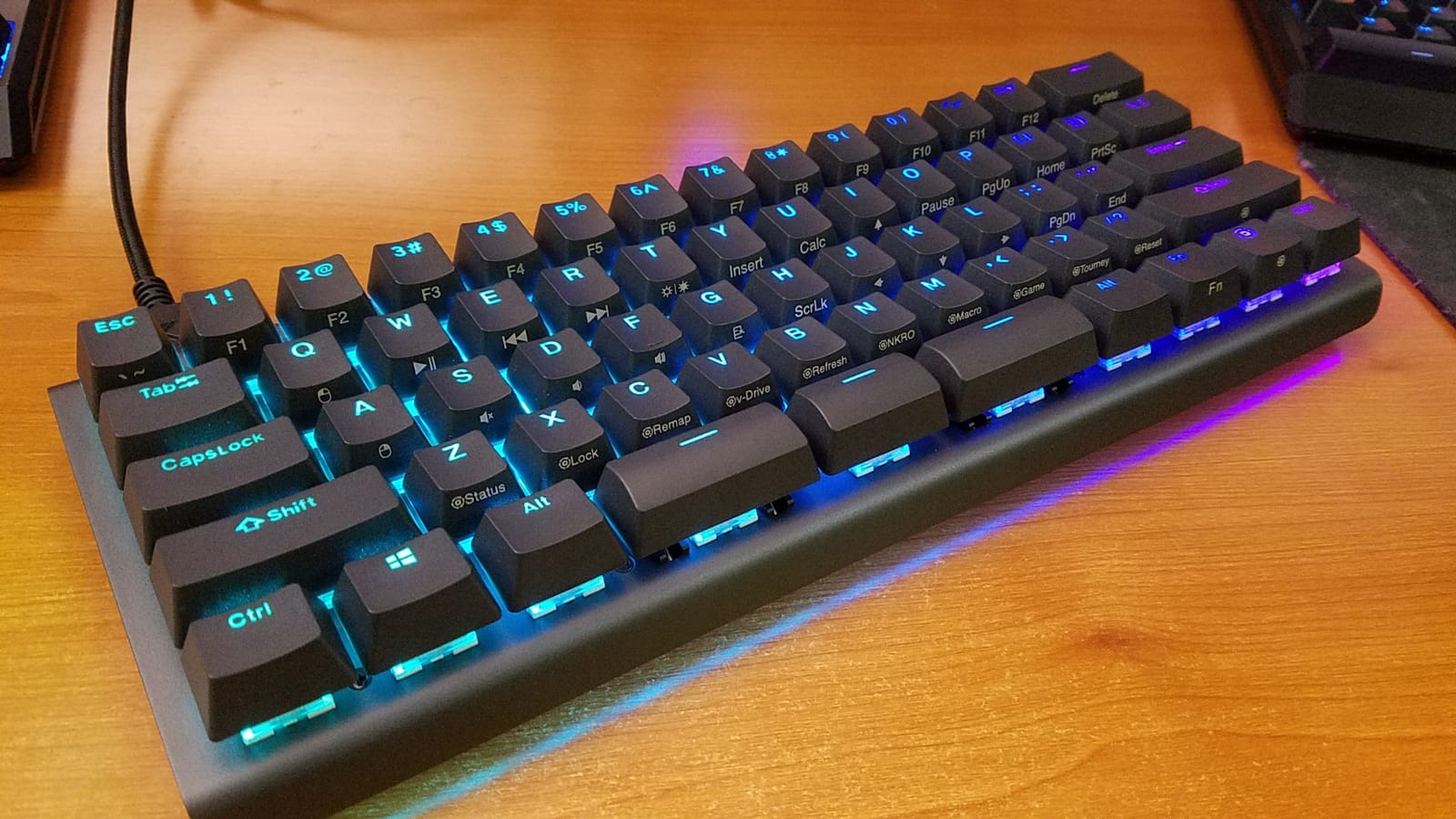 KINESIS Gaming TKO Mechanical Keyboard | 60% Layout | Hotswap | Travel Case customer photo 2