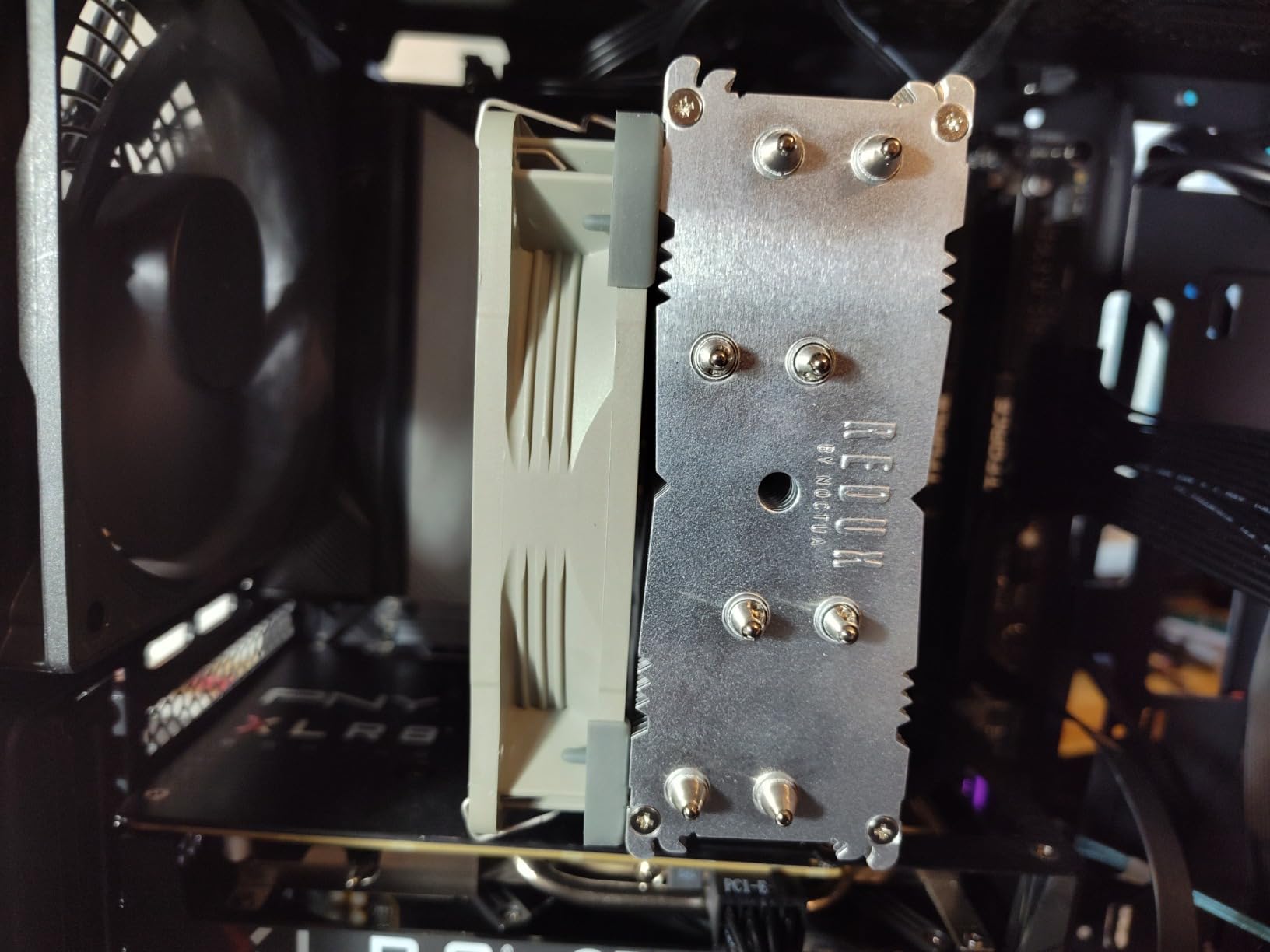 Noctua NH-U12S Redux, Quiet High-Performance Single Tower CPU Cooler | 158mm Height, Low-Noise Cooling, 5 Heatpipes, For Intel & AMD, 120mm Fan, 100% RAM Compatibility customer photo 1