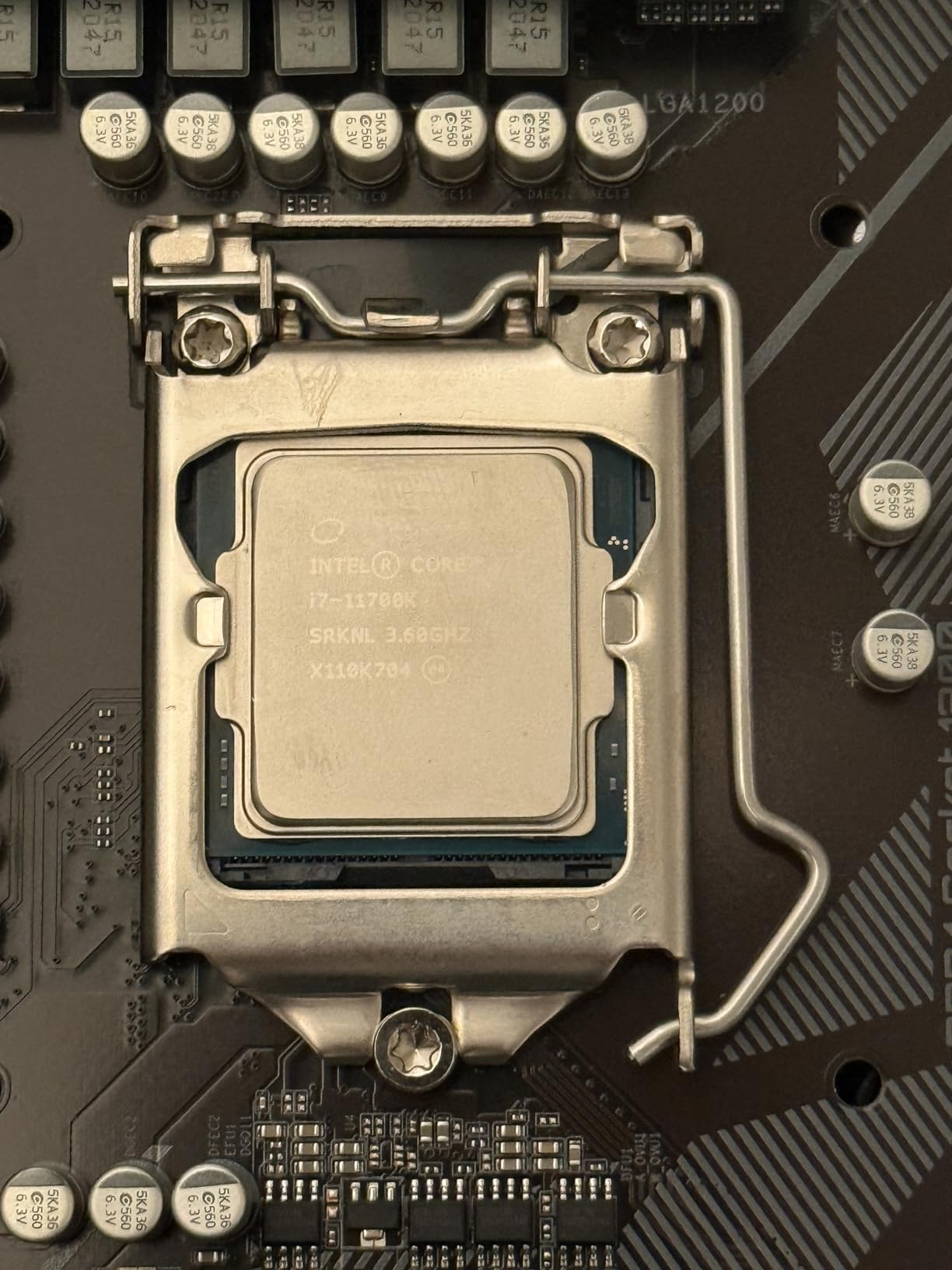 Core i7-11700K Desktop Processor 8 Cores up to 5.0 GHz Unlocked LGA1200 (Intel 500 Series & Select 400 Series Chipset) 125W customer photo 1