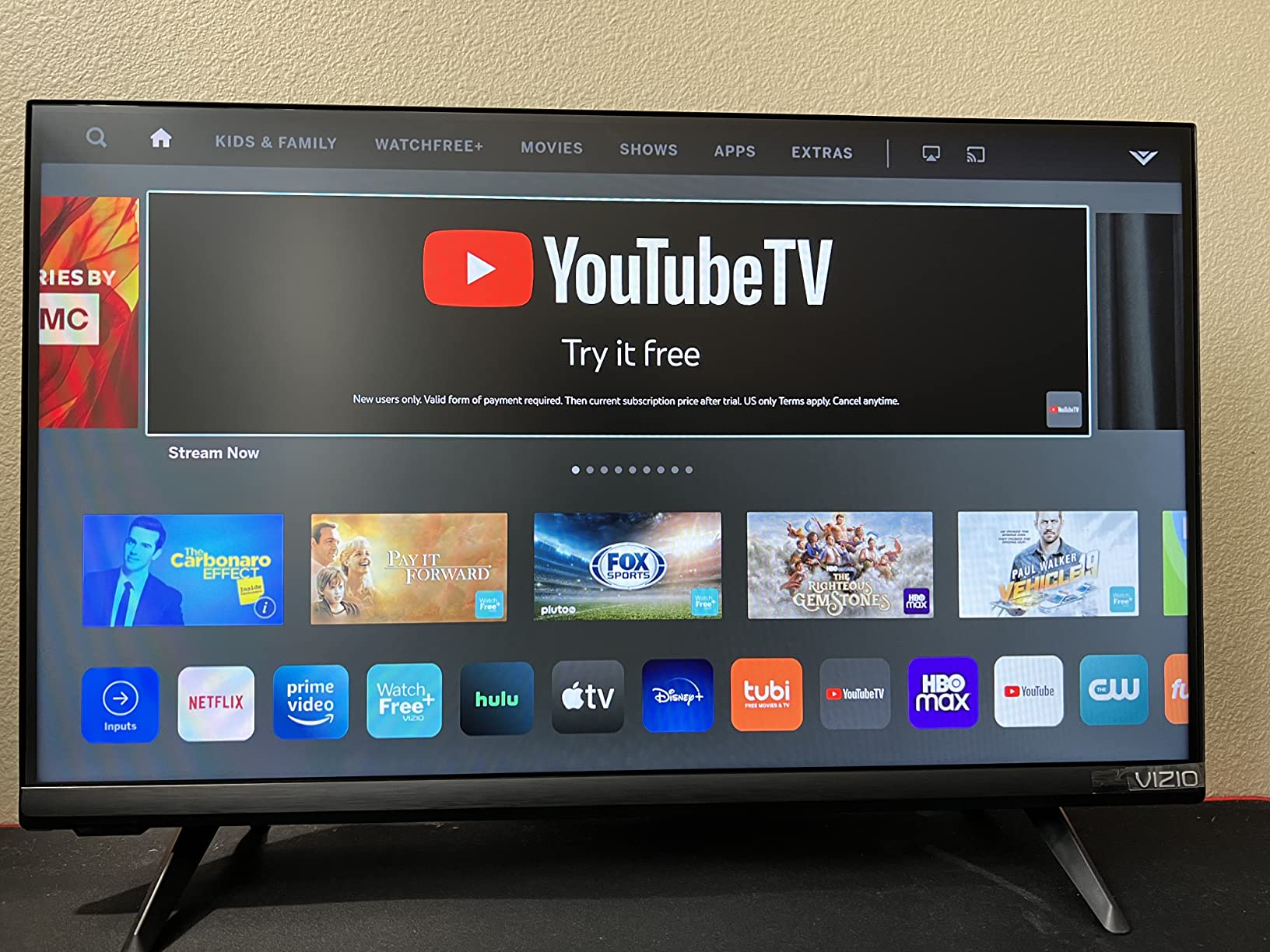 VIZIO 24-inch D-Series Full HD 1080p Smart TV with Apple AirPlay and Chromecast Built-in, Alexa Compatibility, D24f4-J01, 2021 Model customer photo 1