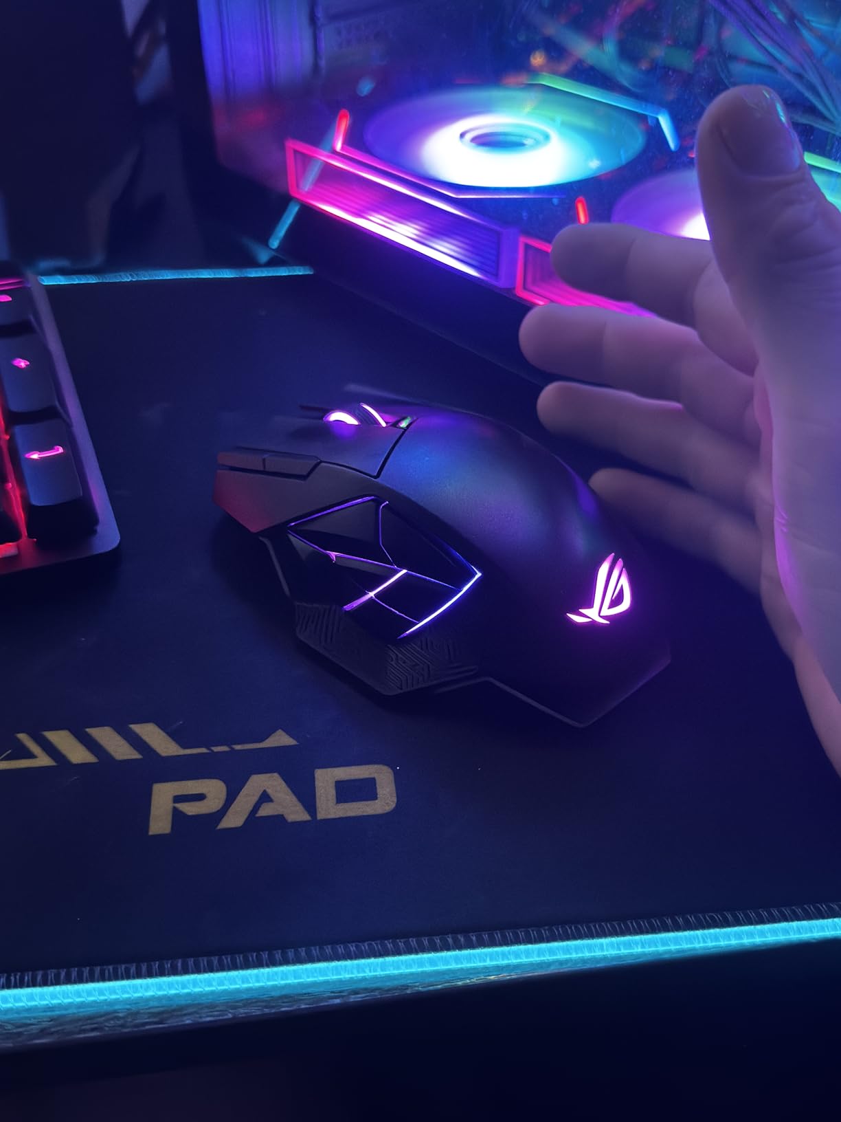 ASUS ROG Spatha X Wireless Gaming Mouse - MMO/MOBA Design, 12 Programmable Buttons, 19K DPI, up to 67Hr Battery, Magnetic Charging Dock, PC/Mac Support customer photo 1
