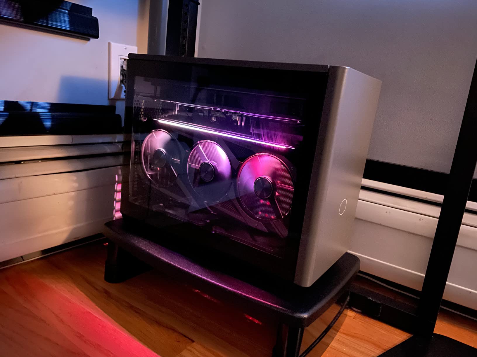 Cooler Master NR200P MAX V2 Mini-ITX PC Case Bundle - Includes 280mm AIO Liquid Cooler + 850W SFX 80 Plus Gold Power Supply PCIe 5.1 Ready PSU + PCIe 4.0 Riser Cable, Vertical GPU Mount customer photo 2