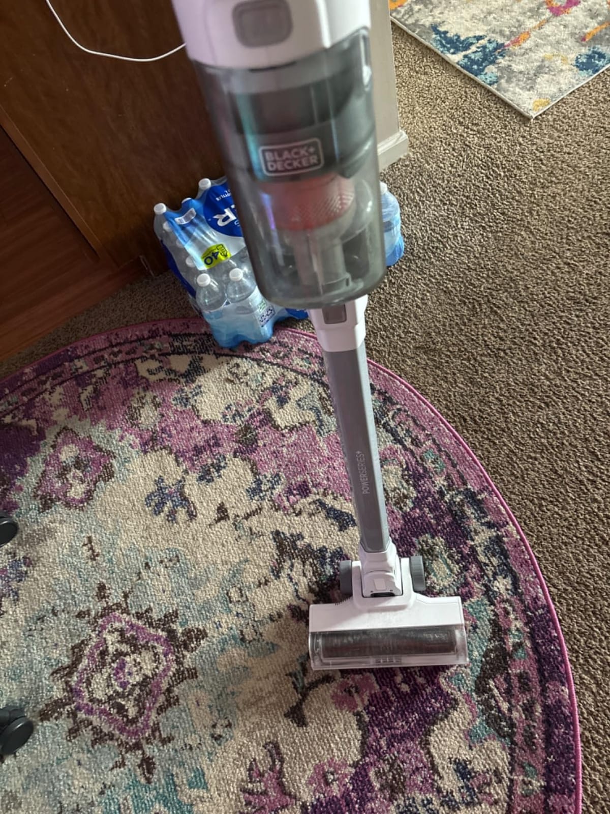BLACK+DECKER POWERSERIES+ 20V MAX Cordless Stick Vacuum Cleaner with LED Floor Lights, Bagless, Lightweight, Cordless Vacuum Cleaners for Home, Up to 44 Minutes, Powerful Suction, Gray (BHFEA520J) customer photo 2