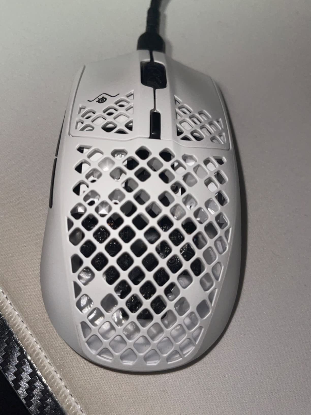 Aerox 3 - Holey RGB Gaming Mouse - Ultra-lightweight Water Resistant Design - 8,500 DPI TrueMove Core Optical Sensor - Onyx customer photo 2