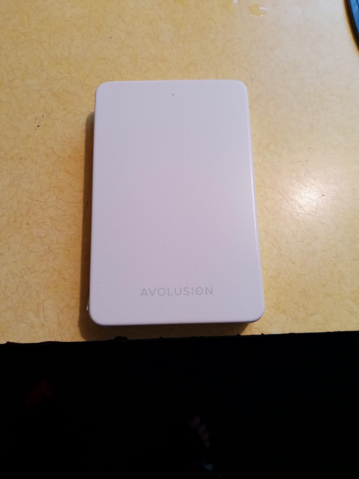 Avolusion 1TB USB 3.0 Portable External Gaming Hard Drive (for Xbox One X, S & Series X|S - Pre-Formatted) White customer photo 1