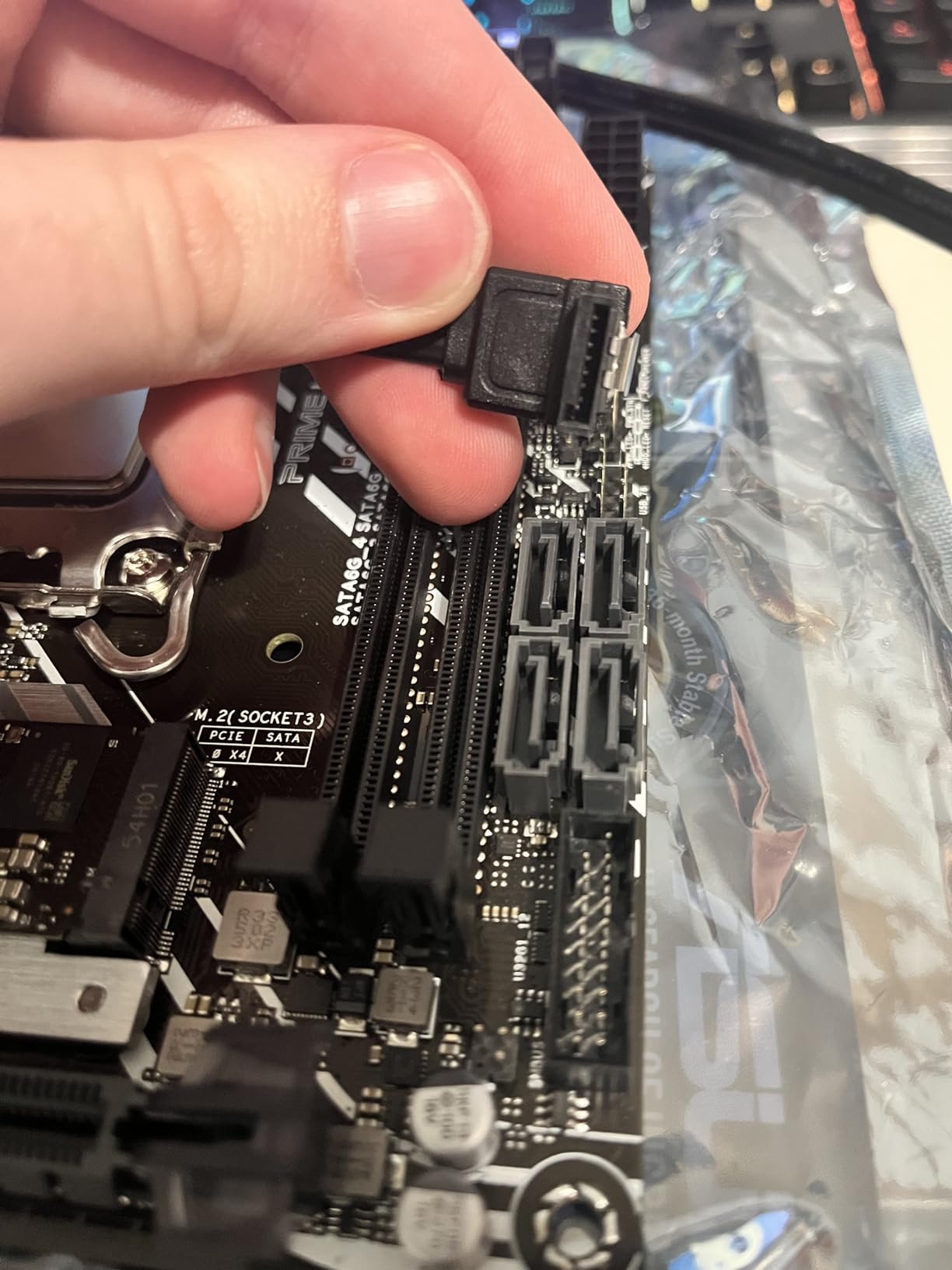 ASUS PRIME H610I-PLUS D4 LGA 1700 (Intel 12th Gen & Intel vPro) mini ITX Motherboard (PCIe 4.0, DDR4, USB 3.2 Gen 1 Type-A, 1Gb Lan, DP/HDMI/D-Sub, V-M.2(Key E), Q-LED, Mono-out header with amp IC, SPI TPM header) customer photo 1