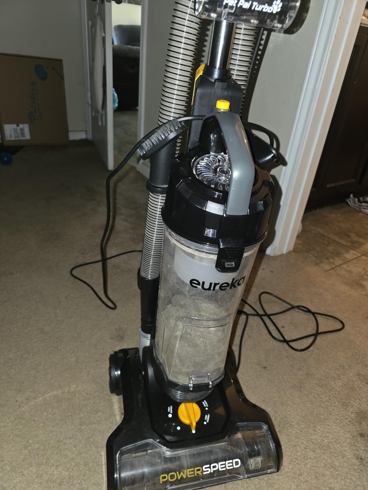 EUREKA PowerSpeed Lightweight Powerful Upright Vacuum Cleaner for Carpet and Hard Floor, Pet Turbo customer photo 1