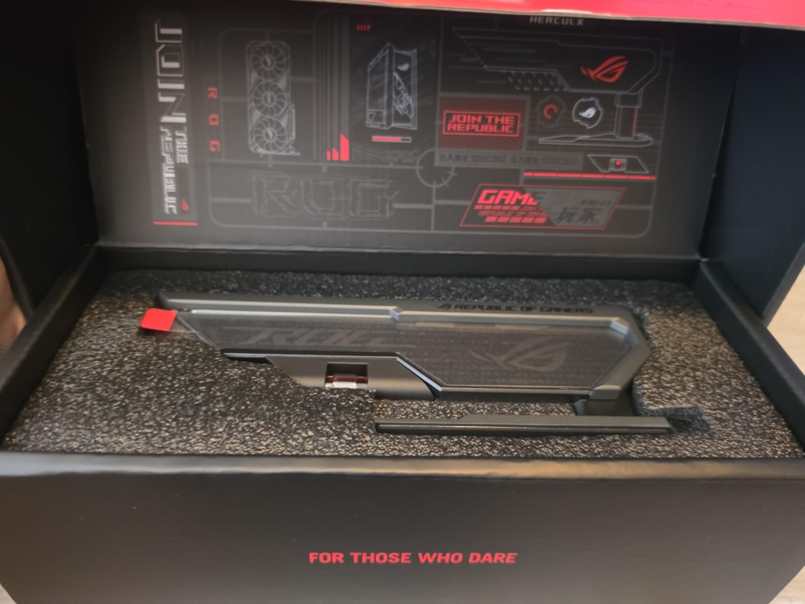 ASUS ROG Herculx GPU Anti-Sag Holder, Solid Zinc Alloy Construction, Easy Toolless Installation, Included Spirit Level, Adjustable Height, Wide Compatibility, Aura Sync RGB, 2 Year Warranty customer photo 2