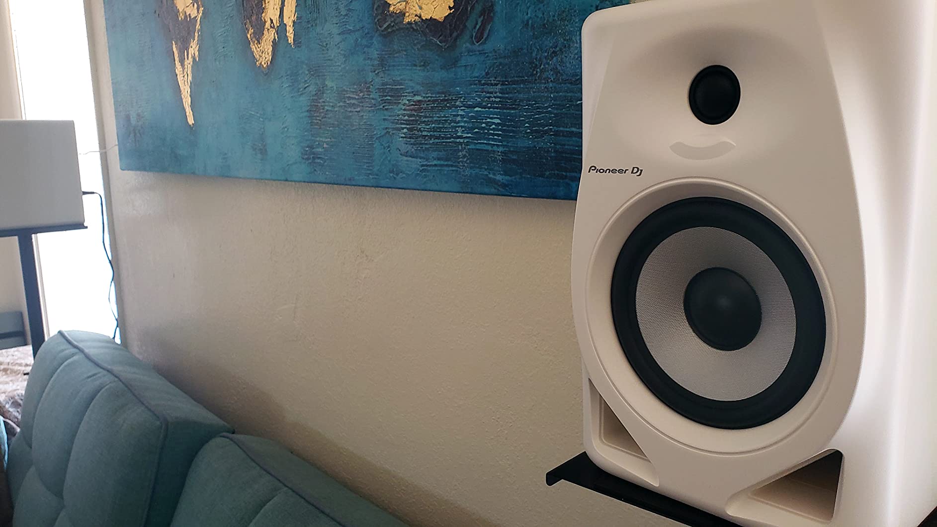 Pioneer DJ DM-50D-BT 5-inch Active Monitors, Bluetooth, White, Pair customer photo 2