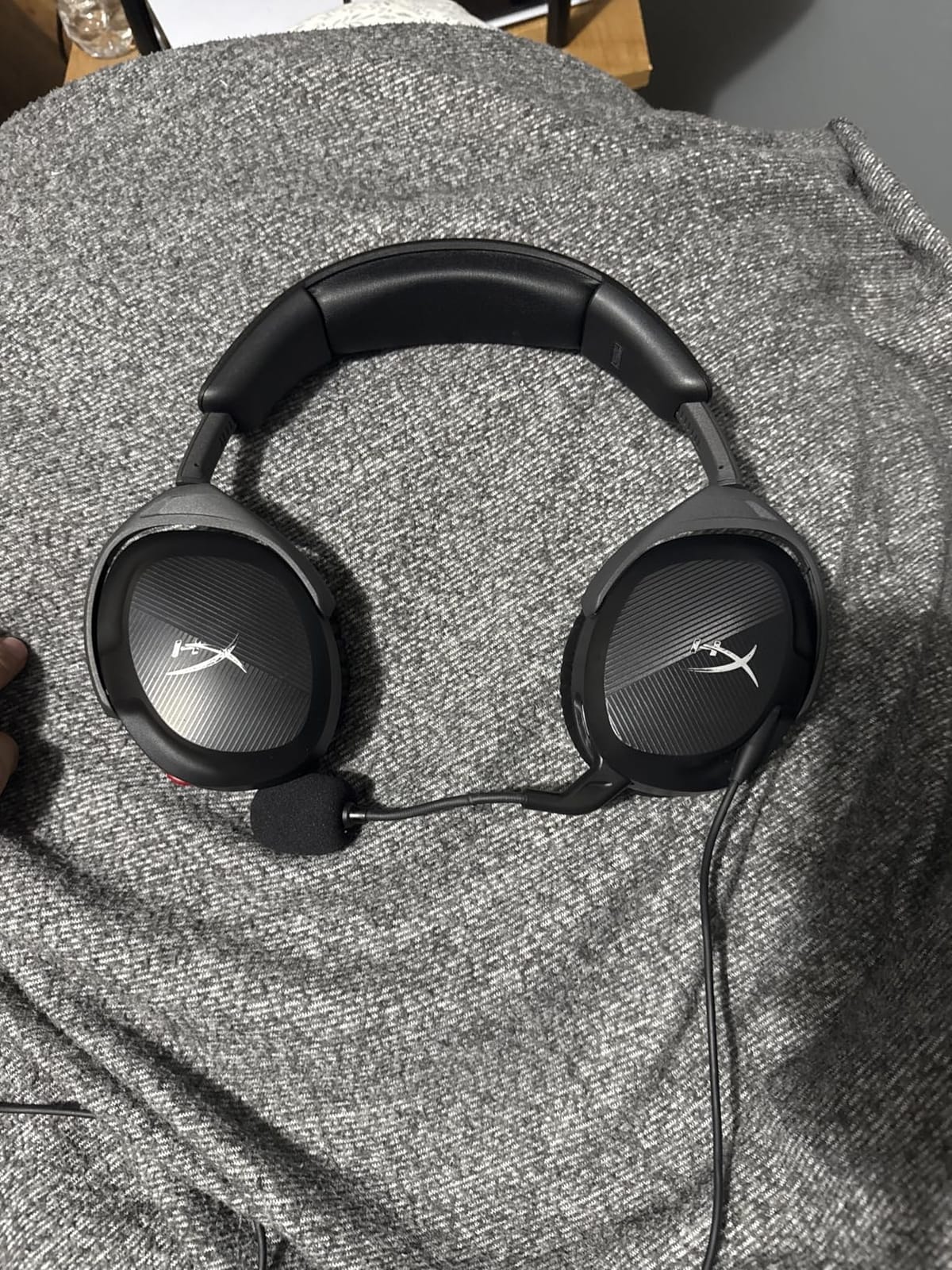 HyperX Cloud Stinger 2 - Gaming Headset, DTS Headphone:X Spatial Audio, Lightweight Over-Ear Headset with mic, Swivel-to-Mute Function, 50mm Drivers, PC Compatible, Black customer photo 2