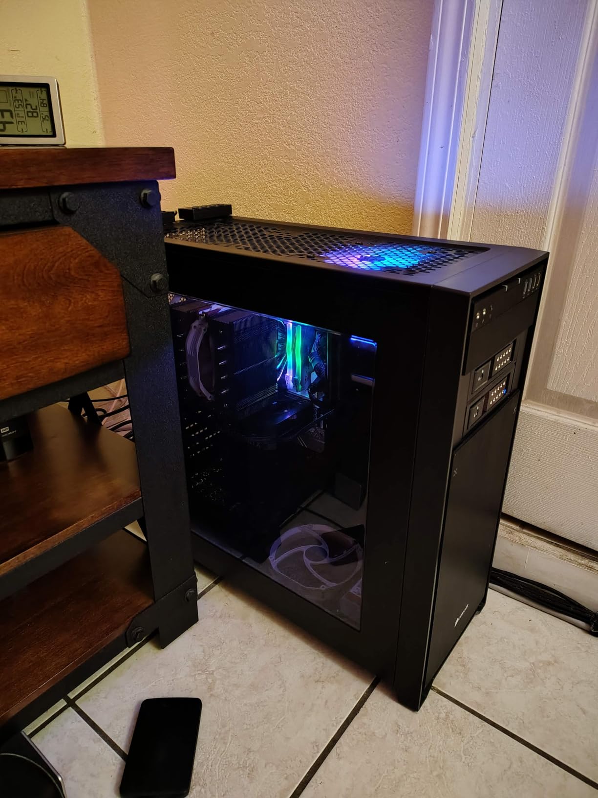 ASUS ROG STRIX X670E-A GAMING WIFI AMD X670 AM5 Ryzen Desktop 9000 8000 & 7000 ATX motherboard, 16+2 power stages, PCIe 5.0, DDR5, 4x M.2 slots with heatsink, USB 3.2 Gen 2x2, WiFi 6E, AI Cooling II customer photo 2