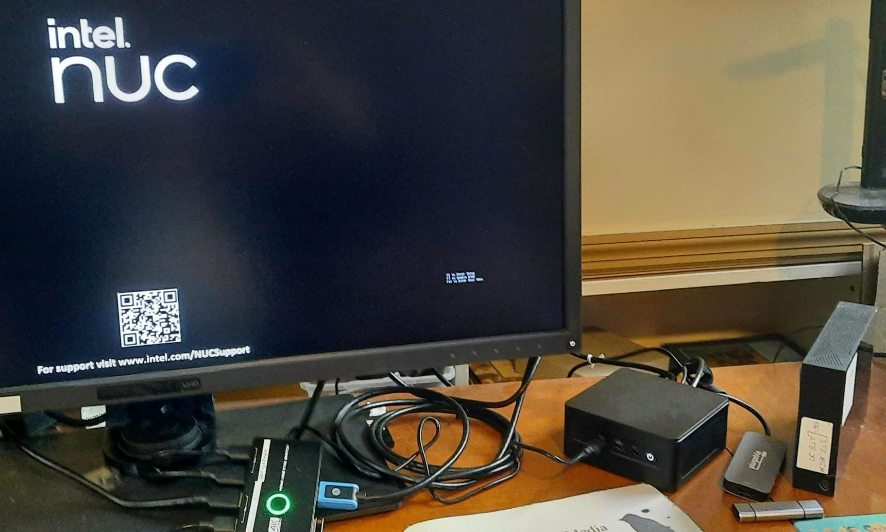 ASUS NUC 12 Pro Mini PC Intel Core i7-1260P 12C/16T up to 4.8GHz, 32GB DDR4 RAM, 1TB PCIe 4.0 NVMe SSD, Iris Xe Graphics, WiFi 6E, BT 5.3, 8K Support, Win 11 Pro customer photo 2