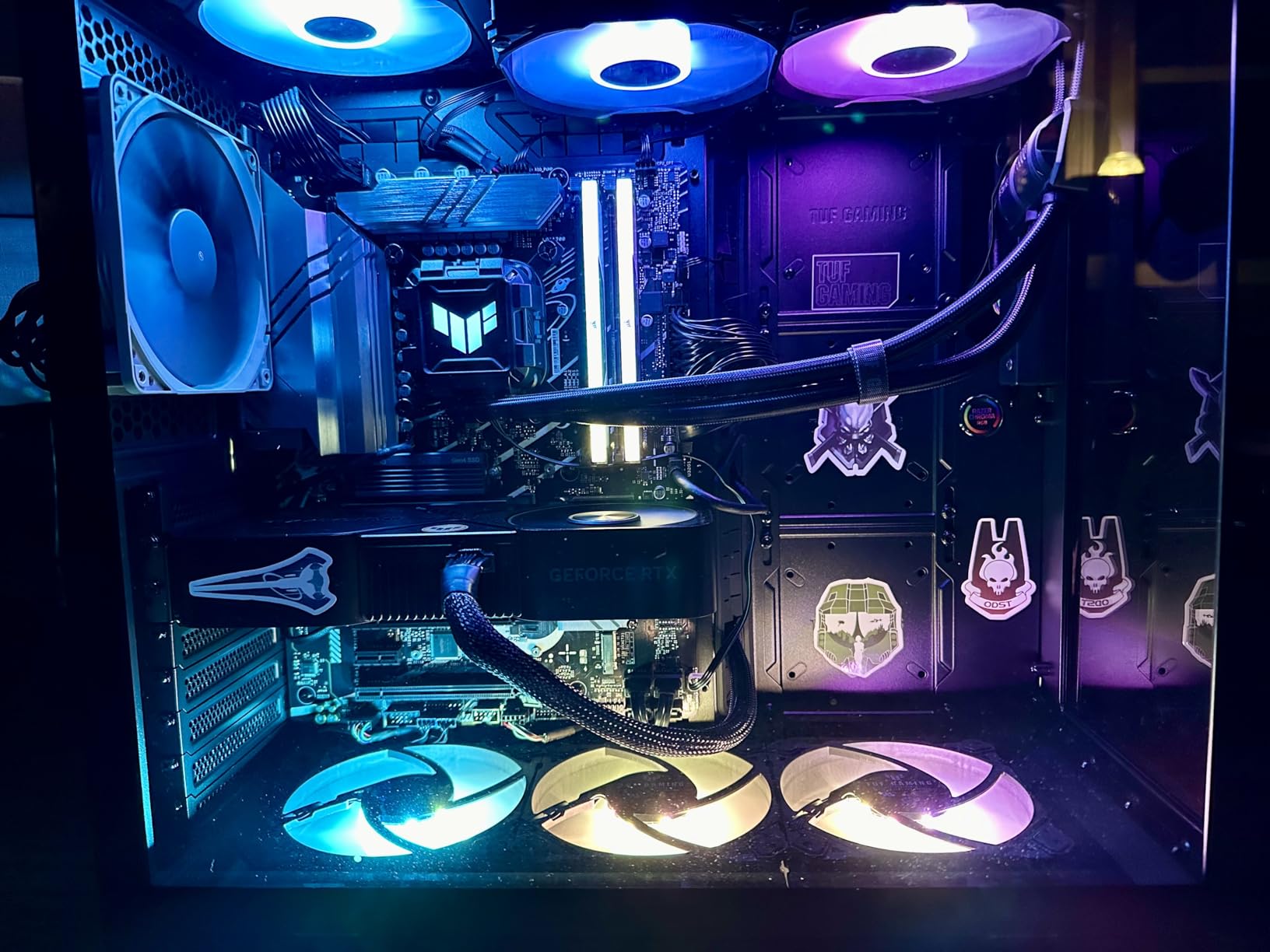 ASUS TUF Gaming GT502 ATX Full Tower PC Case, Dual Chamber, Tool-Free Side Panel, Modular Design, 2-Way GPU Mounting Compatible, 360mm and 280mm Radiator Compatible, 2 Year Warranty customer photo 2