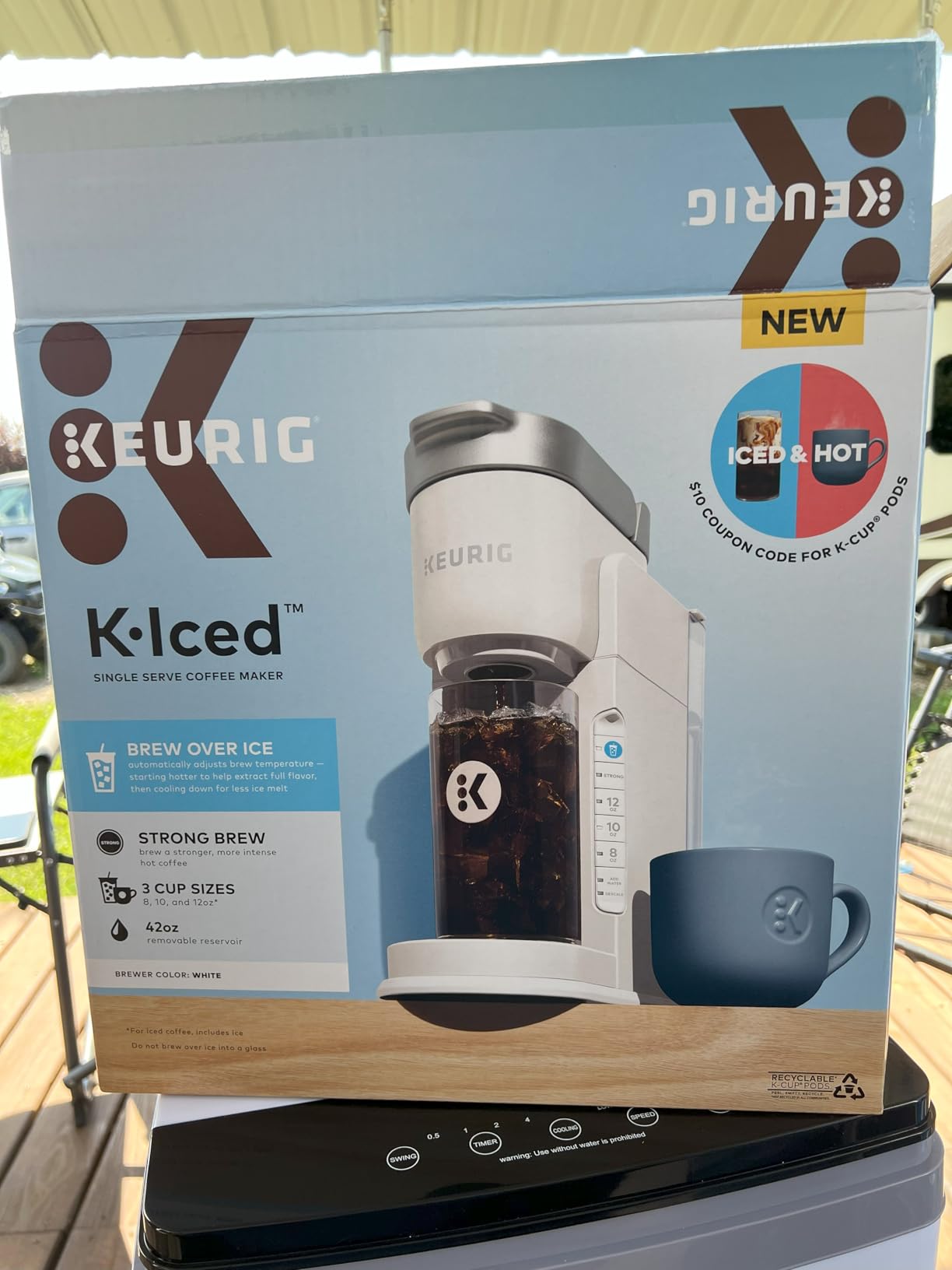 Keurig K-Iced Coffee Maker, Single Serve K-Cup Pod Iced Coffee Maker, With Hot and Cold Coffee Capabilities, Brews Any K-Cup Pod, White customer photo 2