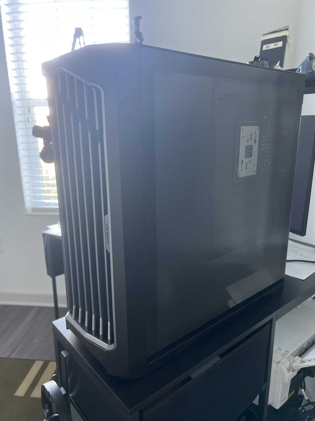 Antec Performance 1 FT Full Tower E-ATX PC Case, 3 PWM Fans, Temperature Display, Type-C, Dual TG Side Panels, Removable Top Bracket, High Airflow Mesh Front Panel customer photo 1