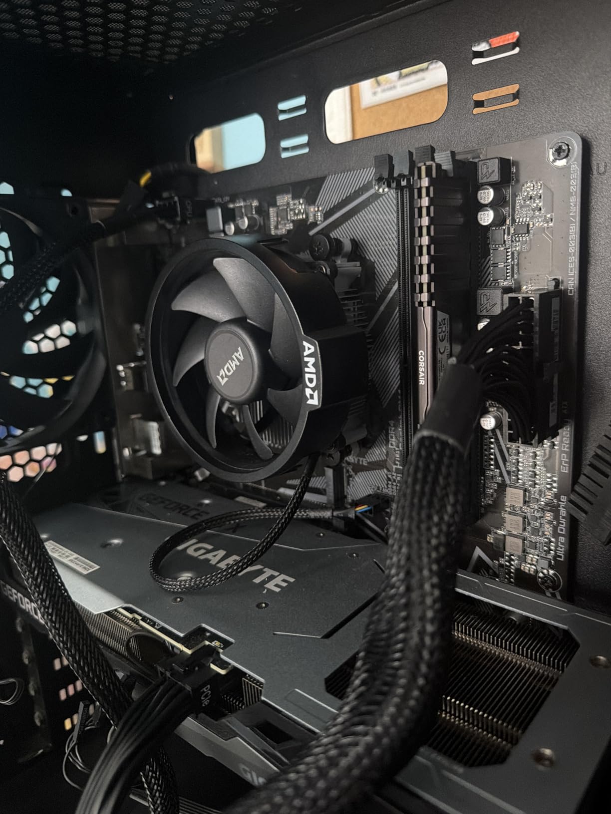 GIGABYTE B550M K AMD AM4 Micro-ATX Motherboard, Supports Ryzen 5000/4000/3000 Series Processors, DDR4, 3+3 Power Phase, 2X M.2, PCIe 4.0, USB 3.2 Gen 1, GbE LAN, Q-Flash customer photo 2