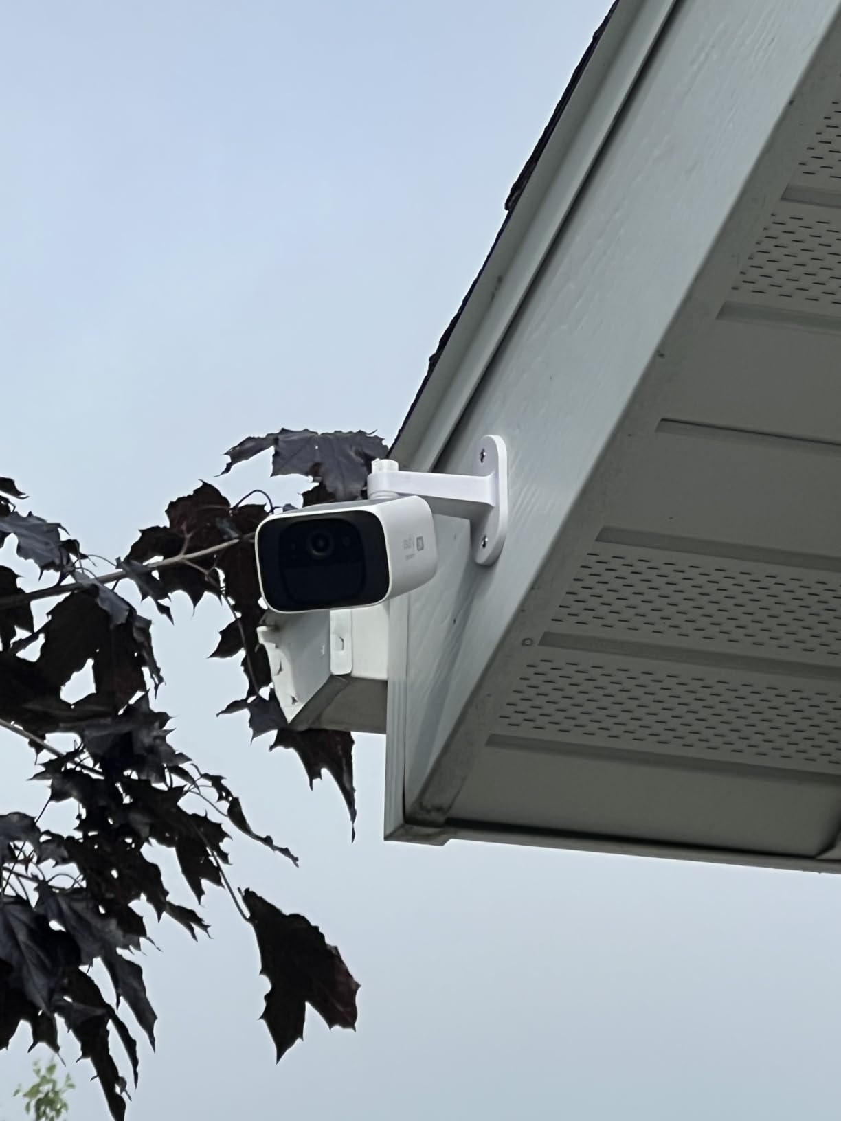 SoloCam S220, Solar Security Camera, Wireless Camera Outdoor | 2K Resolution, Continuous Power, Built-in 8GB, No Subscription, HomeBase 3 Compatible, for Outdoor Surveillance customer photo 1