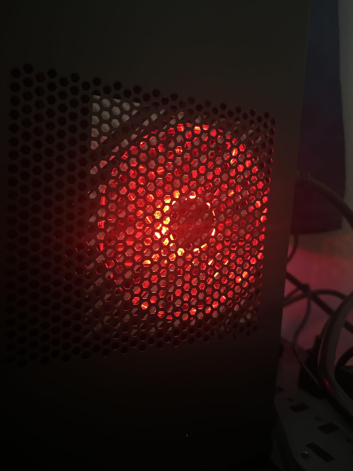 ASUS ROG Loki SFX-L 1000W Platinum (Fully Modular Power Supply, 80+ Platinum, 120mm PWM ARGB Fan, Aura Sync, ATX 3.0 Compatible, PCIe 5.0 Ready, 10 Year Warranty) customer photo 1