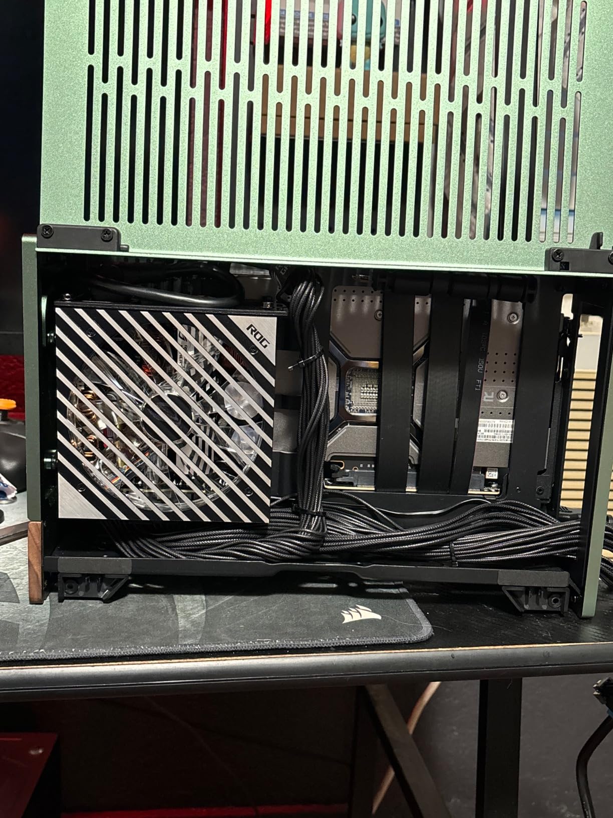 ASUS ROG Loki SFX-L 1000W Platinum (Fully Modular Power Supply, 80+ Platinum, 120mm PWM ARGB Fan, Aura Sync, ATX 3.0 Compatible, PCIe 5.0 Ready, 10 Year Warranty) customer photo 2