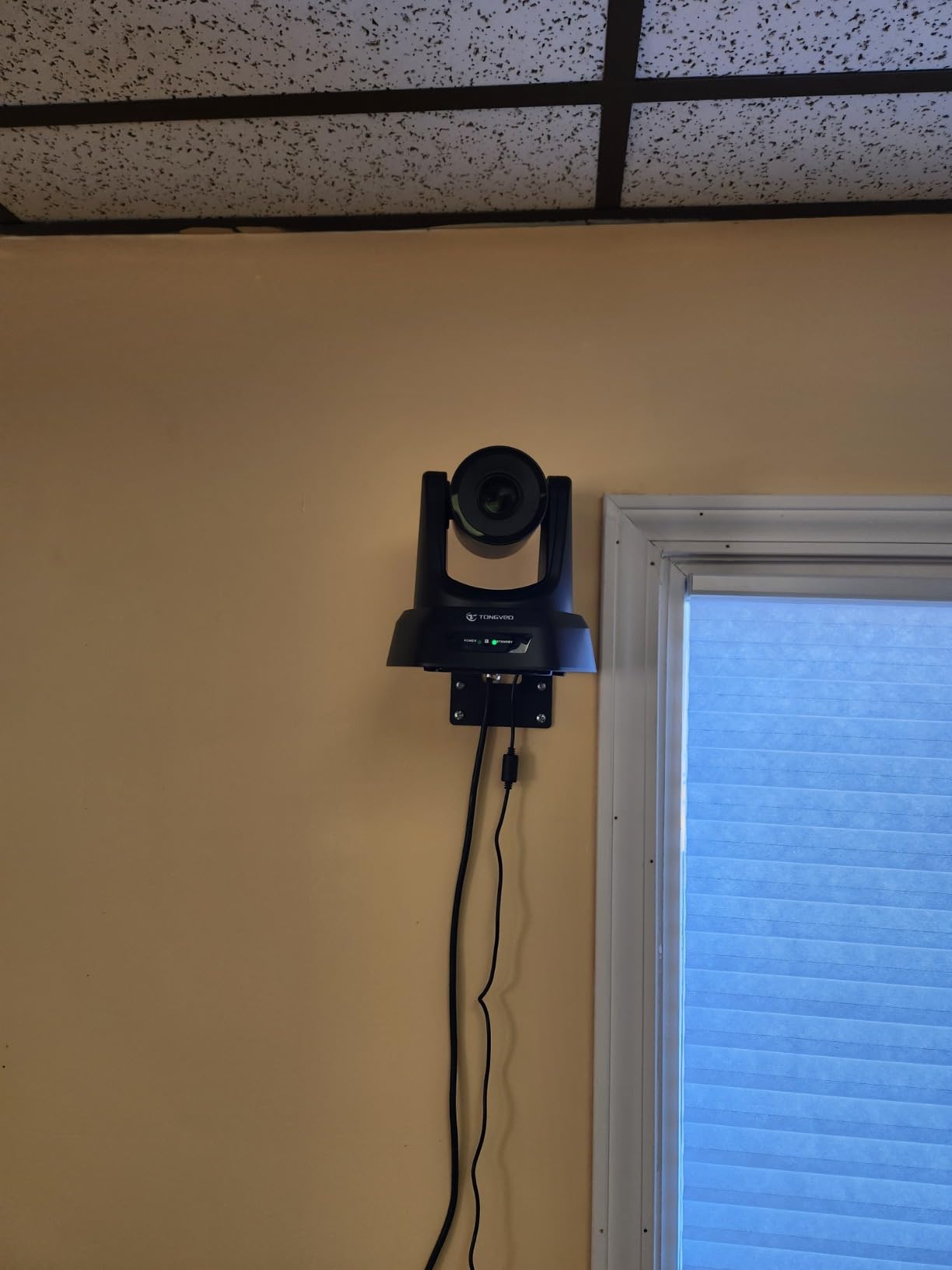 TONGVEO Conference Room PTZ Camera System with 20X Optical Zoom, AI Auto Tracking 1080P 60fps HDMI USB Webcam for Church Streaming customer photo 1