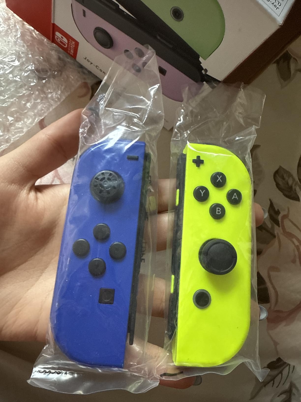 Joy-Con (L)/(R) - Pastel Purple/Pastel Green (Japan Stock) customer photo 1