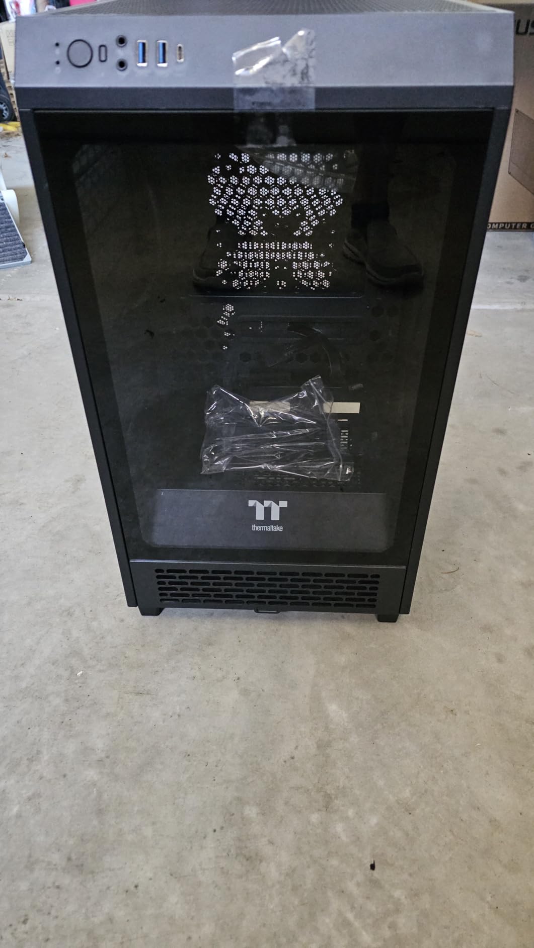 Thermaltake Tower 200 Mini-ITX Computer Case, 2x140mm Pre-Installed CT140 Fans, Supports GPU Length Up to 380mm, CA-1X9-00S1WN-00, Black, 3 Year Warranty customer photo 1