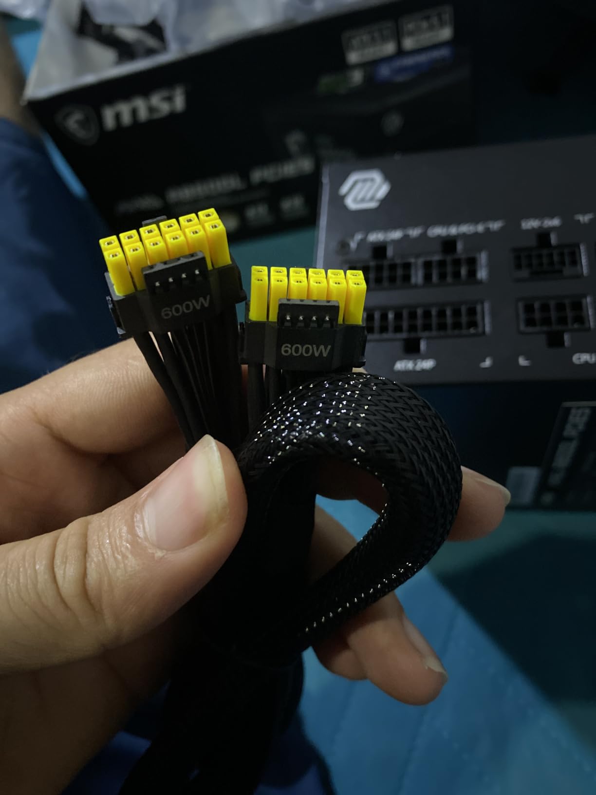 MSI MAG A850GL PCIE5, Fully Modular Compact Gaming 850W Power Supply, 80+ Gold, ATX 3.1 & PCIe 5.1 Ready, Native Dual-Color 12V-2x6 Cable, 10 Year Warranty customer photo 2