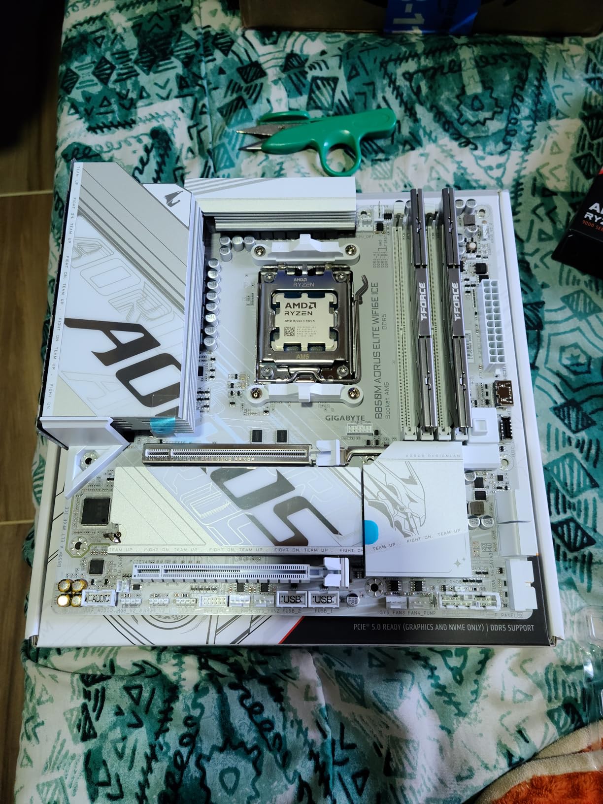 TEAMGROUP T-Force Vulcan DDR5 32GB (2x16GB) 6000MHz (PC5-48000) CL30 Intel XMP 3.0 & AMD Expo Compatible Desktop Memory Ram Black FLBD532G6000HC30DC01 customer photo 2