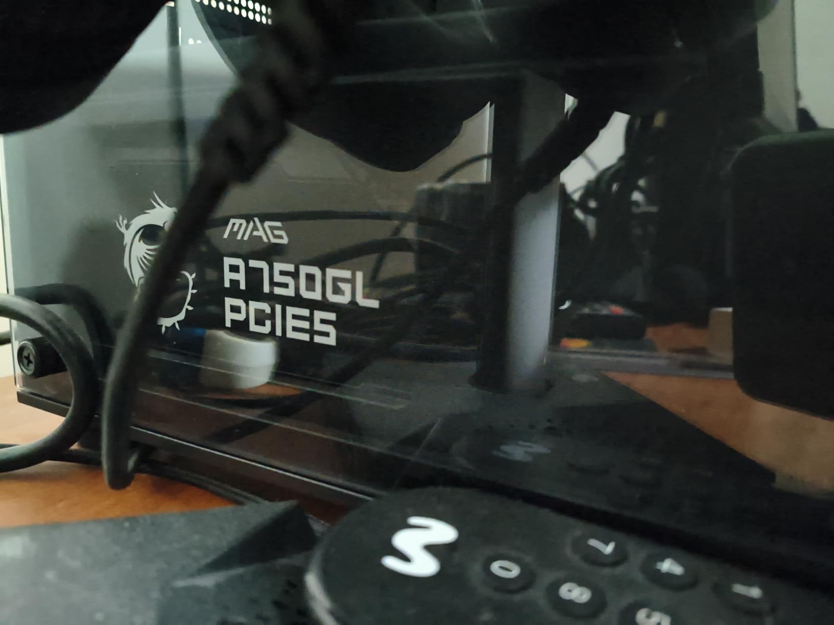 MSI MAG A750GL PCIE5, Fully Modular Compact Gaming 750W Power Supply, 80+ Gold, ATX 3.1 & PCIe 5.1 Ready, Native Dual-Color 12V-2x6 Cable, 10 Year Warranty customer photo 2