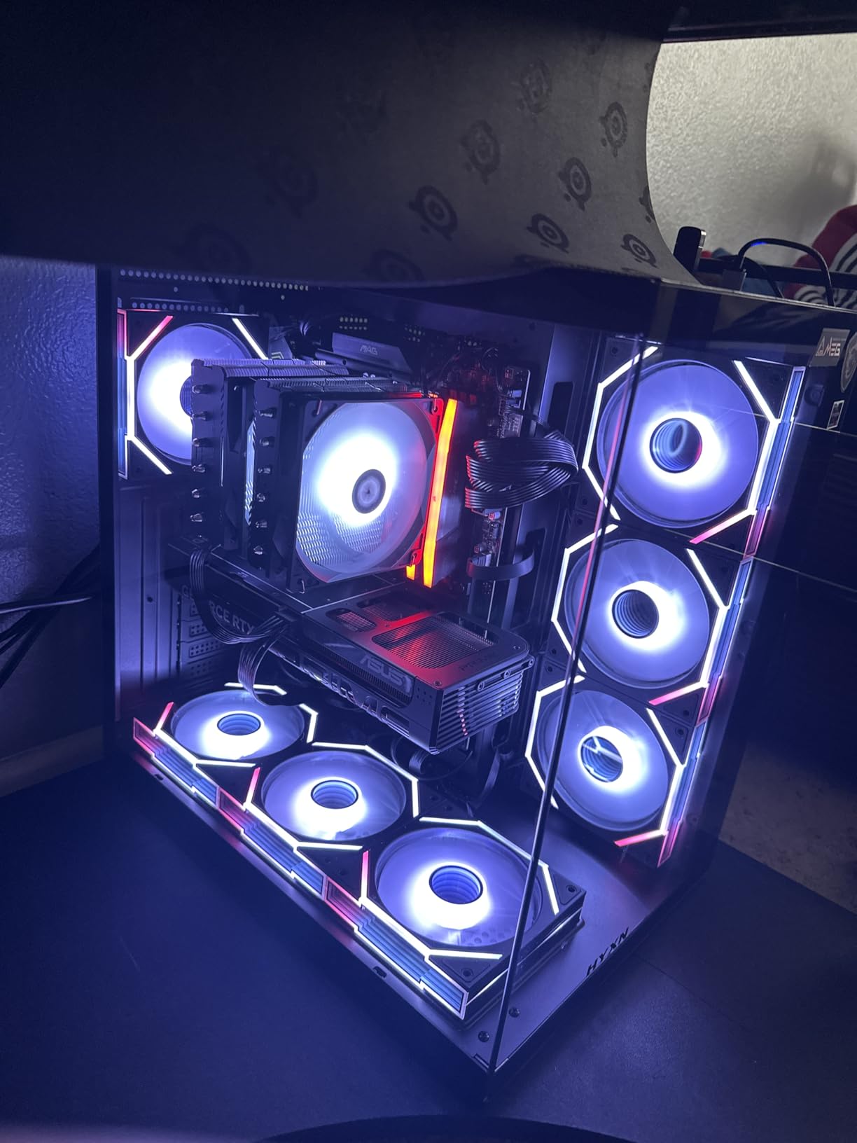CORSAIR Vengeance RGB DDR5 RAM 32GB (2x16GB) Up to 6000MHz CL36-44-44-96 1.35V Intel XMP 3.0 Desktop Computer Memory - White (CMH32GX5M2E6000C36W) customer photo 1