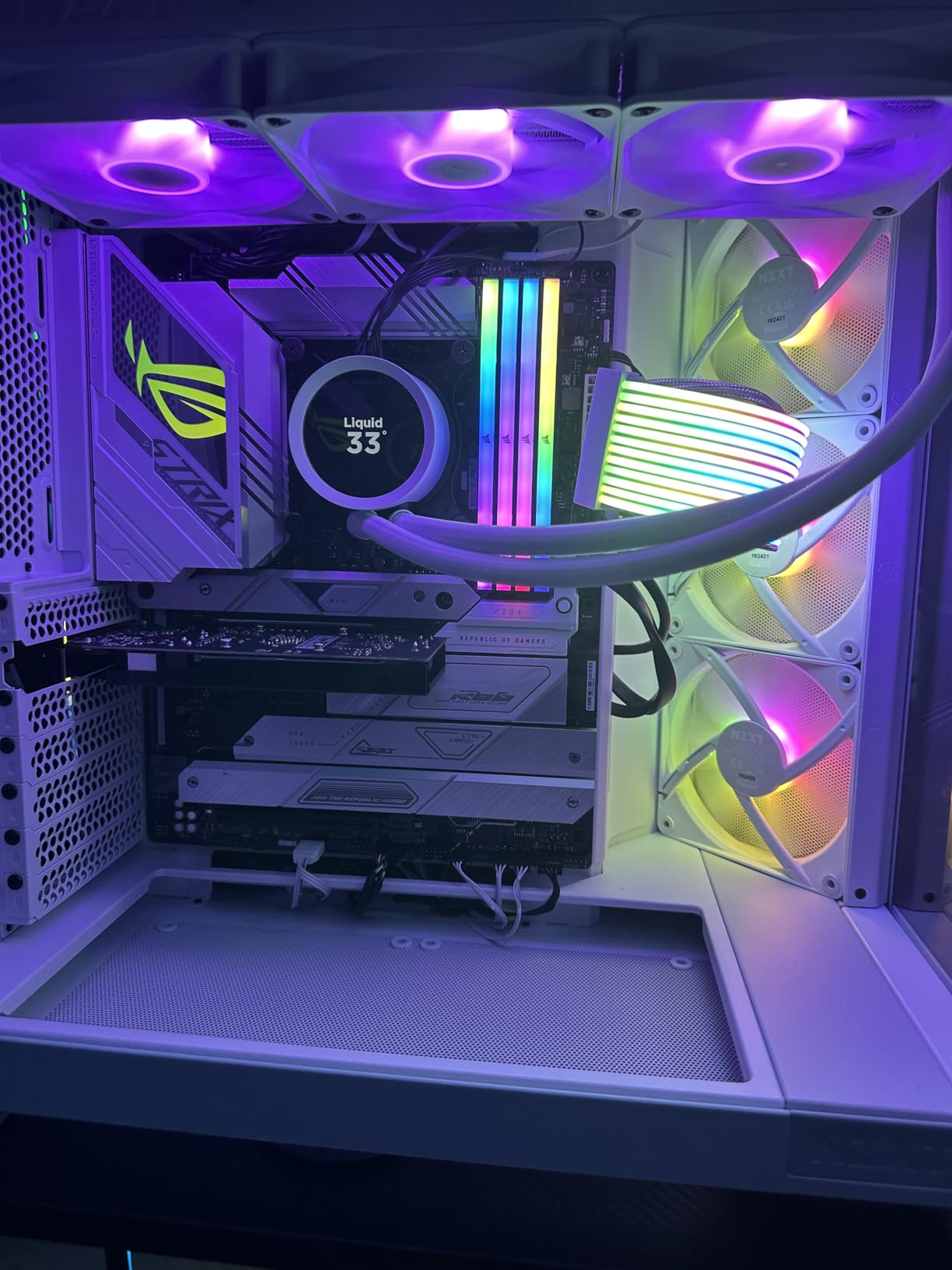 ASUS ROG Strix Z790-A Gaming WiFi II (WiFi 7) LGA 1700 (Intel 14th & 13th & 12th Gen) ATX Gaming Motherboard (DDR5, 5X M.2 Slots, PCIe 5.0 x16, Front-Panel USB Connector with PD 3.0 up to 30W) customer photo 1