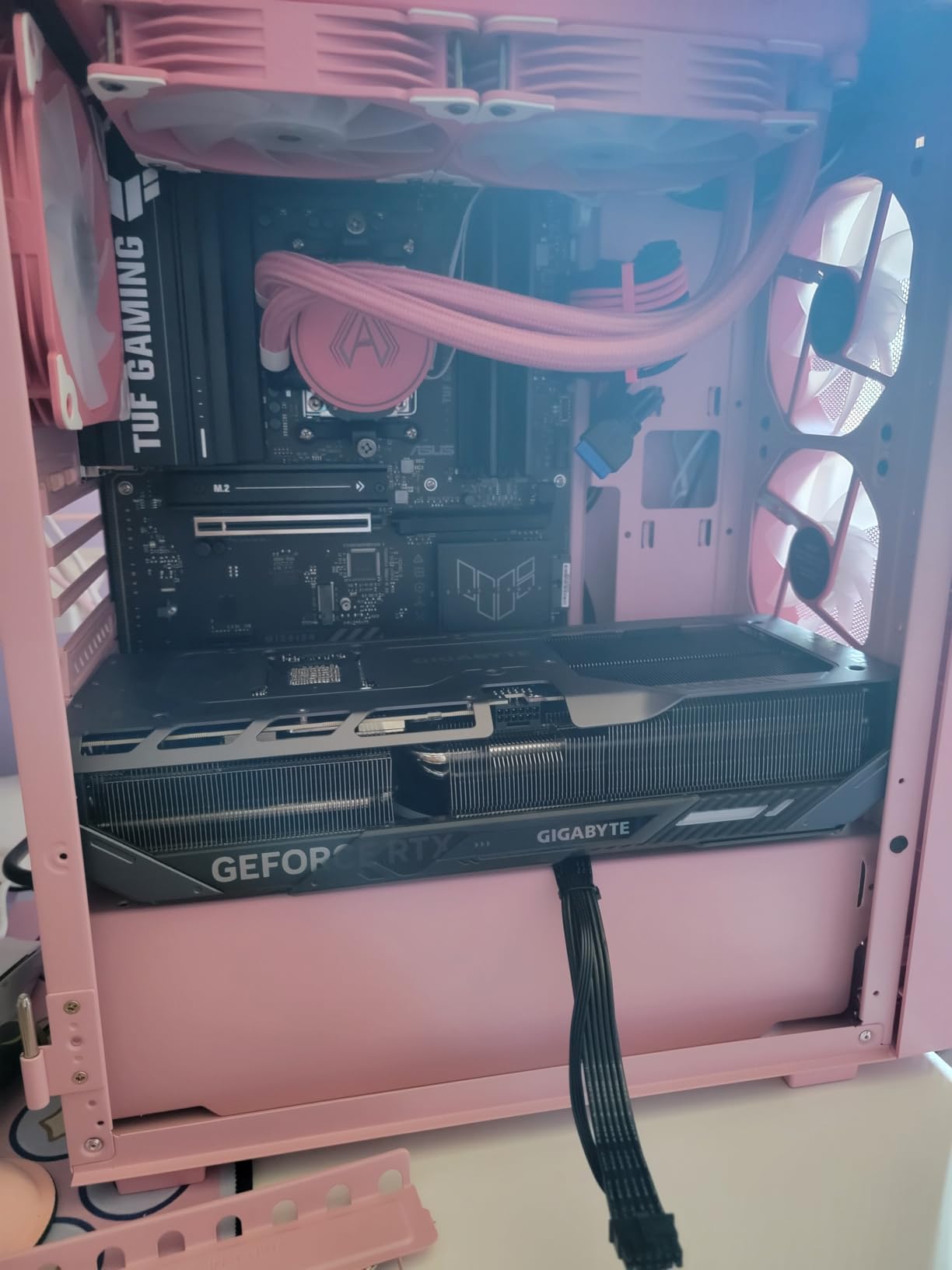 Vetroo White AL800 Mid Tower ATX Gaming PC Computer Case | Door Opening Design Tempered Glass Side Panel, ARGB LED Strip, Pre-Installed ARGB & PWM FDB Fan, Support for 50 Series GPUs customer photo 1