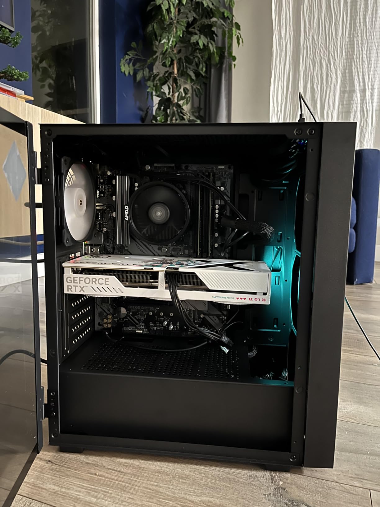 Vetroo White AL800 Mid Tower ATX Gaming PC Computer Case | Door Opening Design Tempered Glass Side Panel, ARGB LED Strip, Pre-Installed ARGB & PWM FDB Fan, Support for 50 Series GPUs customer photo 2