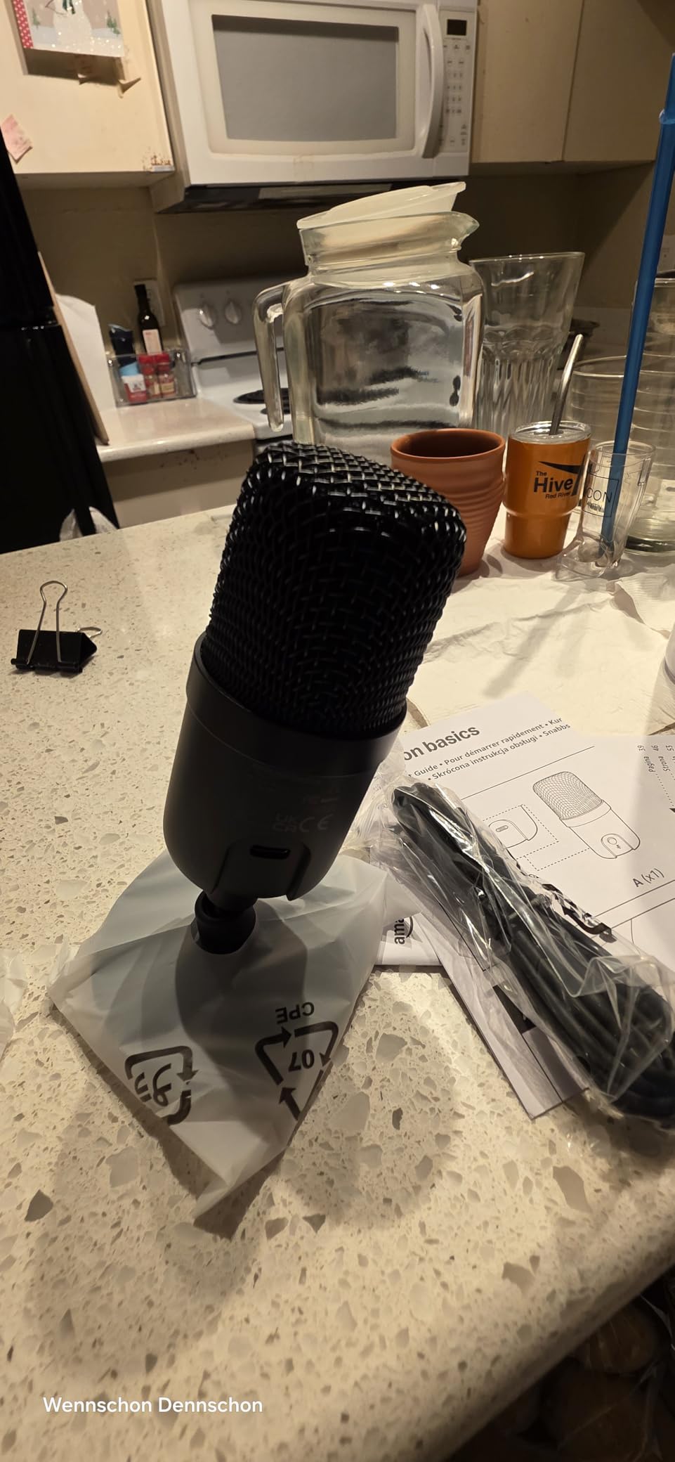 Amazon Basics Condenser Microphone for PC, Cardioid Pickup, USB Mic for Streaming, Recording, and Podcasting, 360° Adjustable Stand, Plug and Play, 5.8