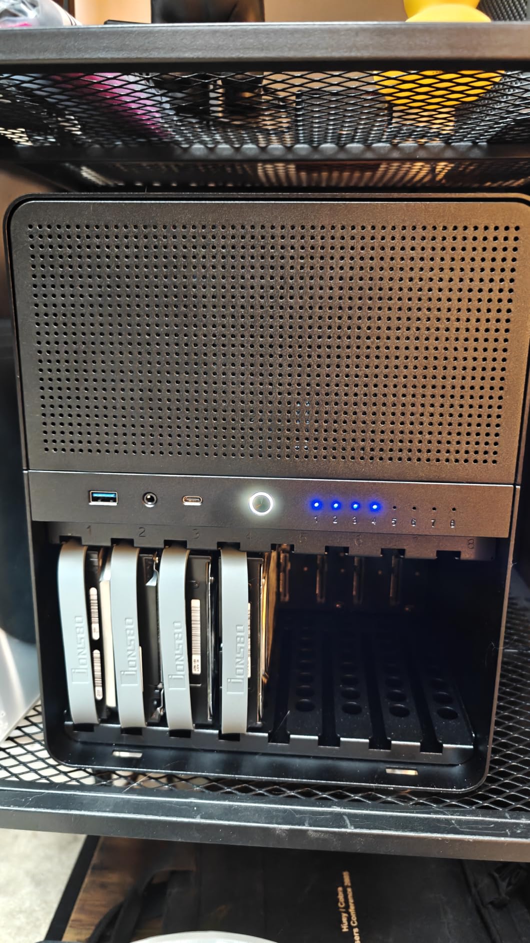 JONSBO N3 Mini-ITX NAS PC Chassis, ITX Computer Case, 8HHD+1-SSDD isk Bays NAS Mini Aluminum with Steel Plate Case, Built-in 2x10cm Fan, Power Support: SFX105mm, Support 130mm CPU Cooler customer photo 1