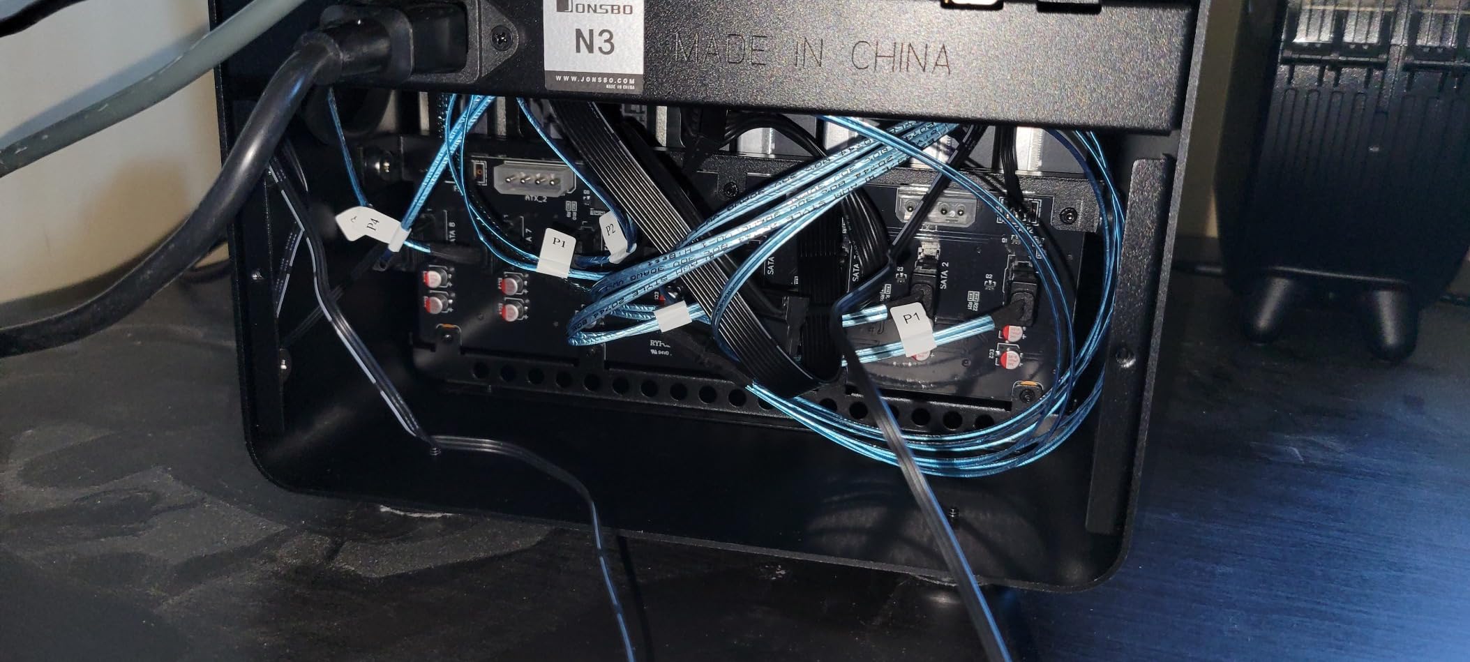 JONSBO N3 Mini-ITX NAS PC Chassis, ITX Computer Case, 8HHD+1-SSDD isk Bays NAS Mini Aluminum with Steel Plate Case, Built-in 2x10cm Fan, Power Support: SFX105mm, Support 130mm CPU Cooler customer photo 2
