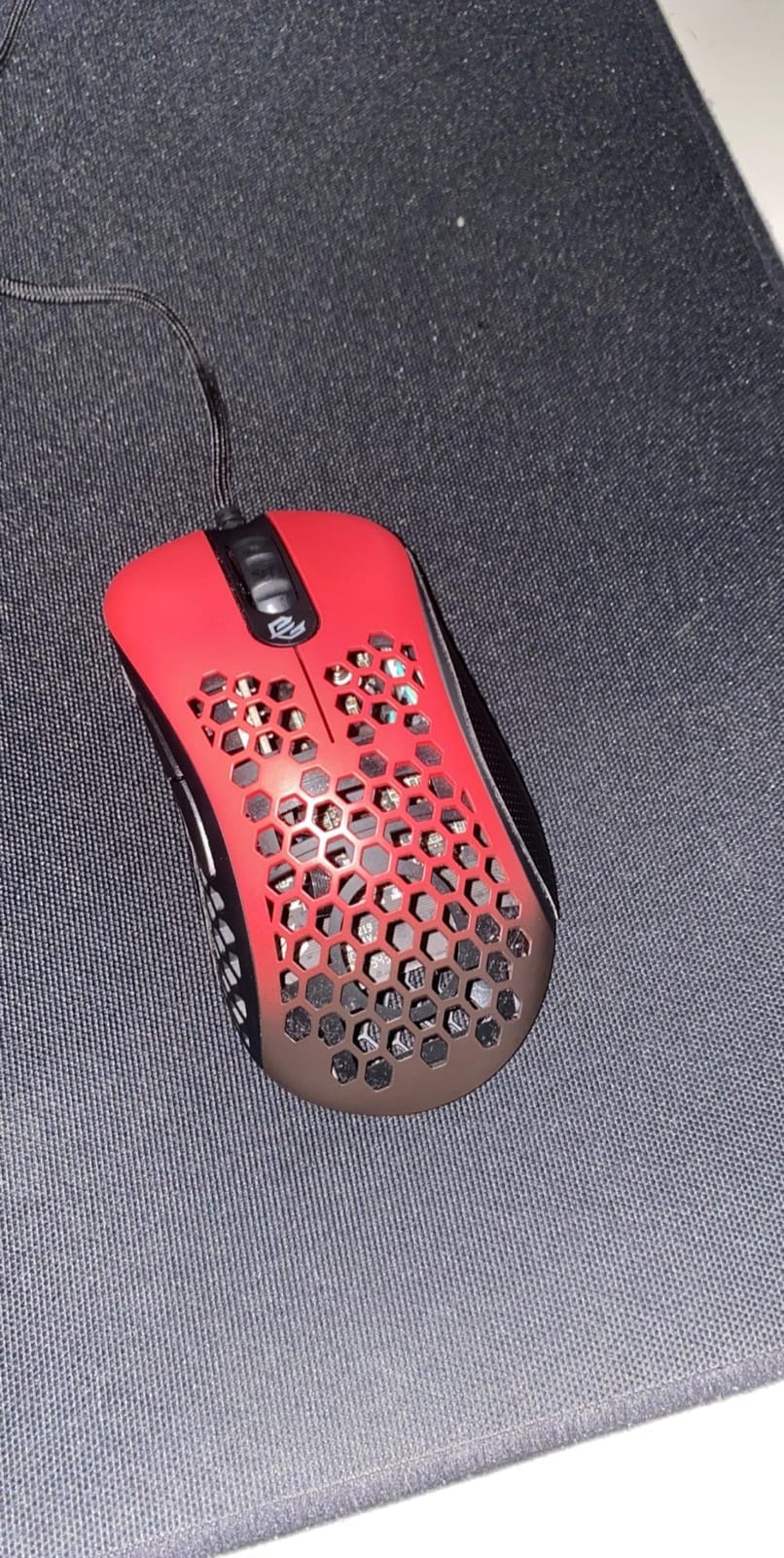 Gwolves Skoll Mini SK-S Black 50g Ultralight Weight Honeycomb Design Ergonomic Gaming Mouse with 3389 Sensor - PTFE Skates - 16,000DPI - Detachable Cable (Black) (Small) customer photo 1
